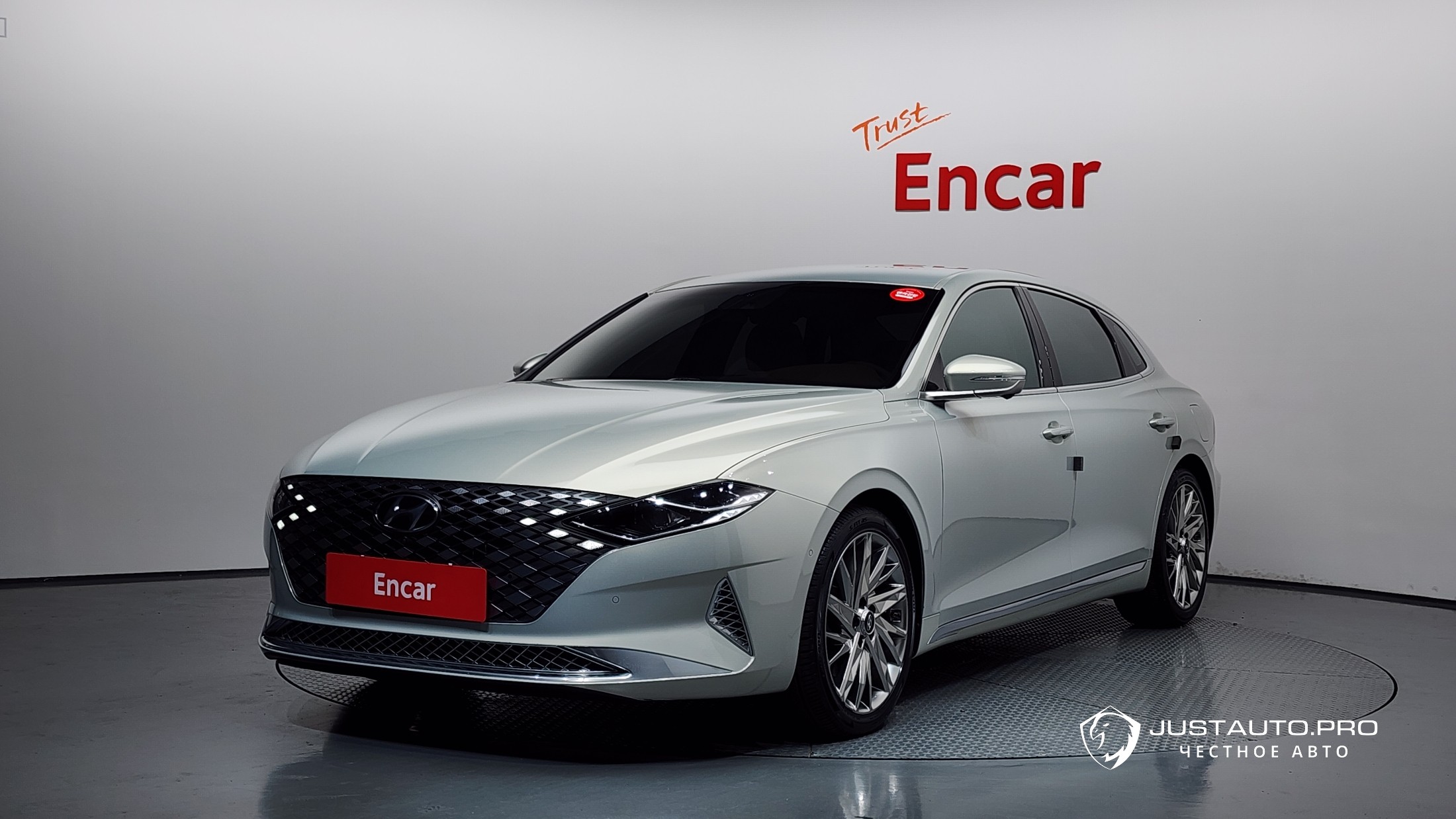 Автомобиль Hyundai Grandeur