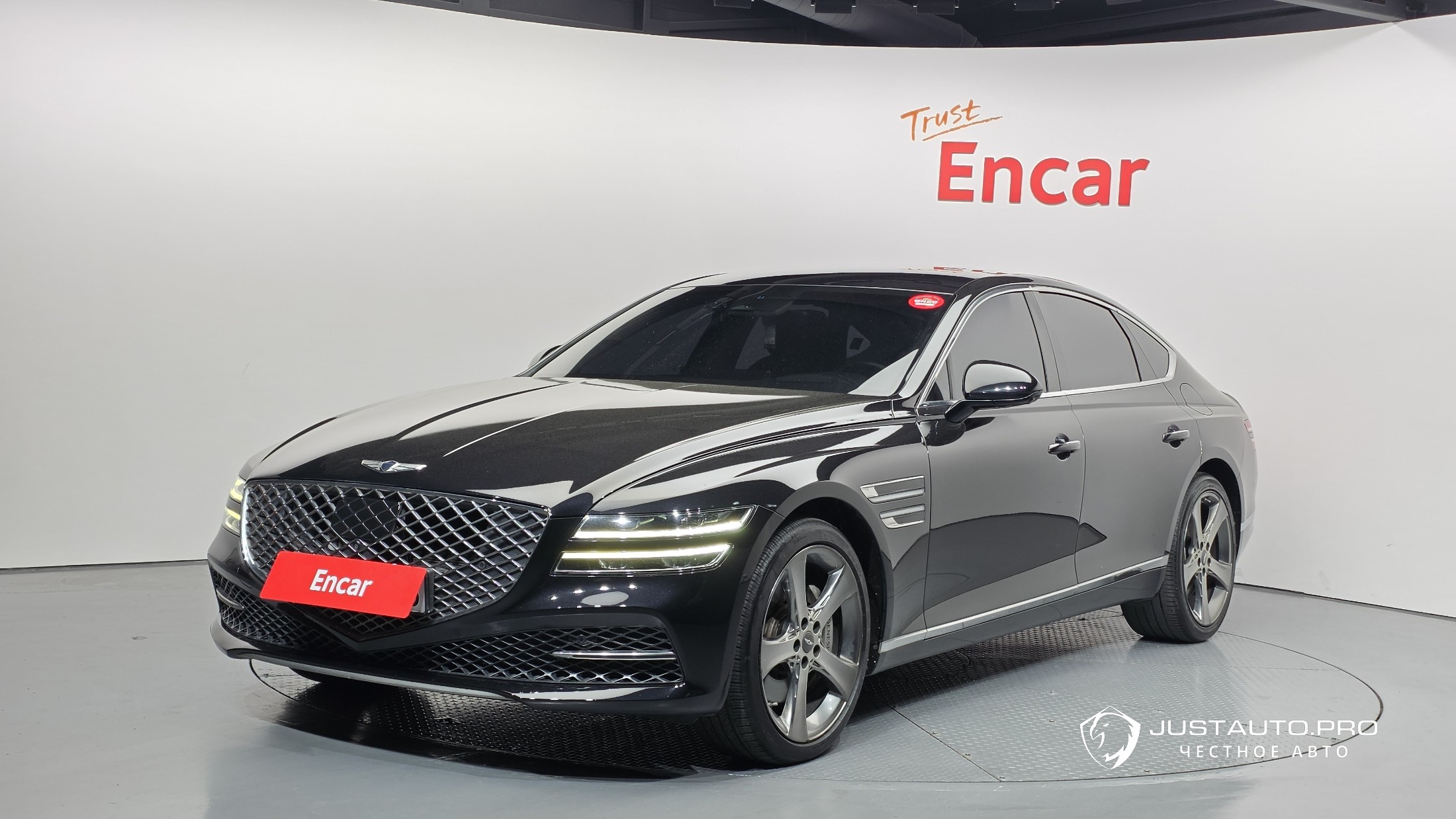 Автомобиль Genesis G80