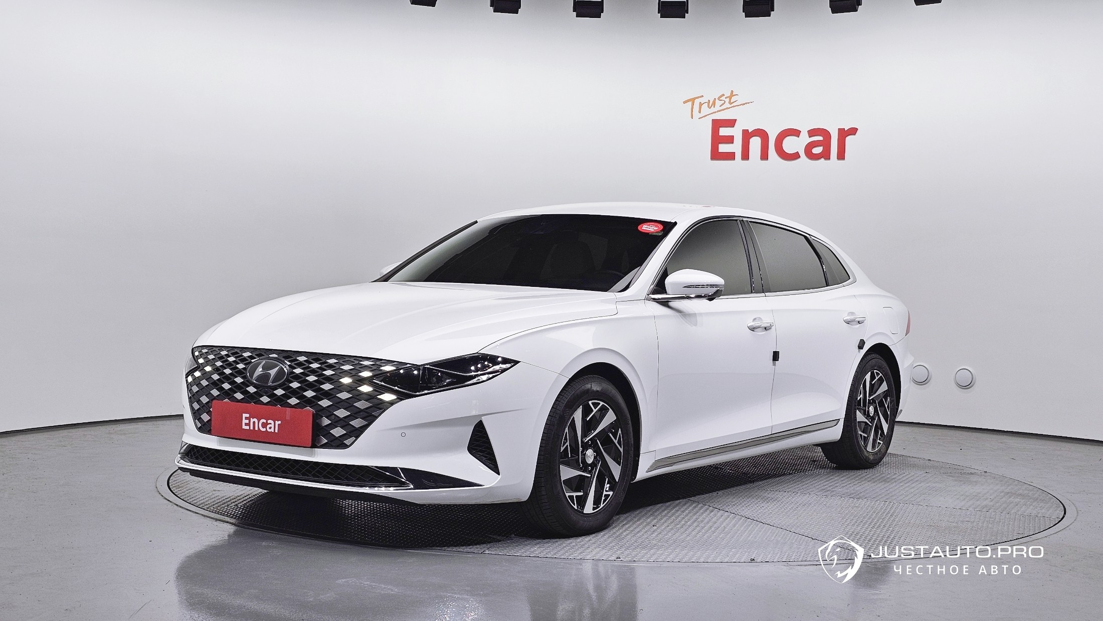 Автомобиль Hyundai Grandeur