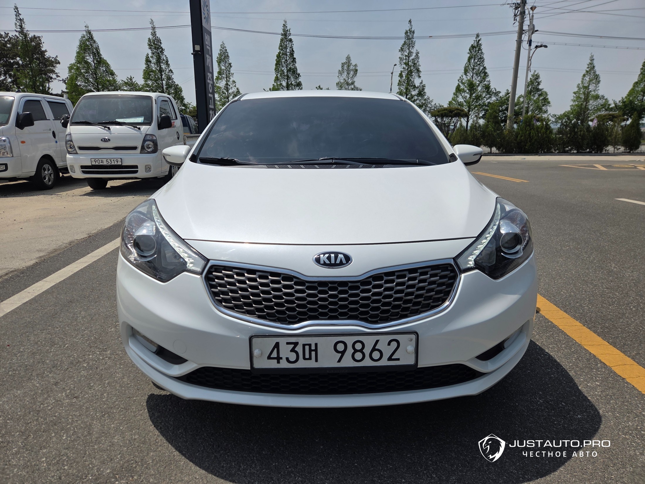 Автомобиль Kia K3