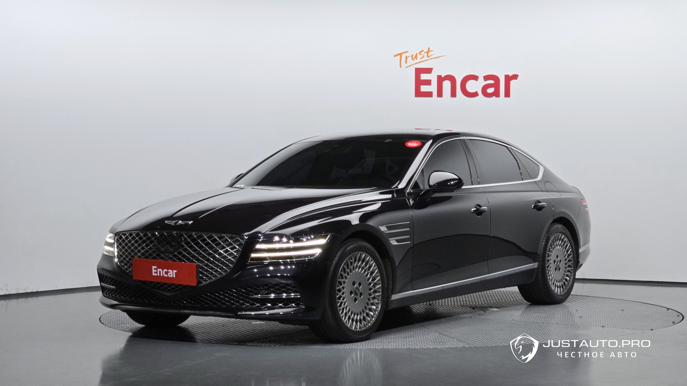 Автомобиль Genesis G80