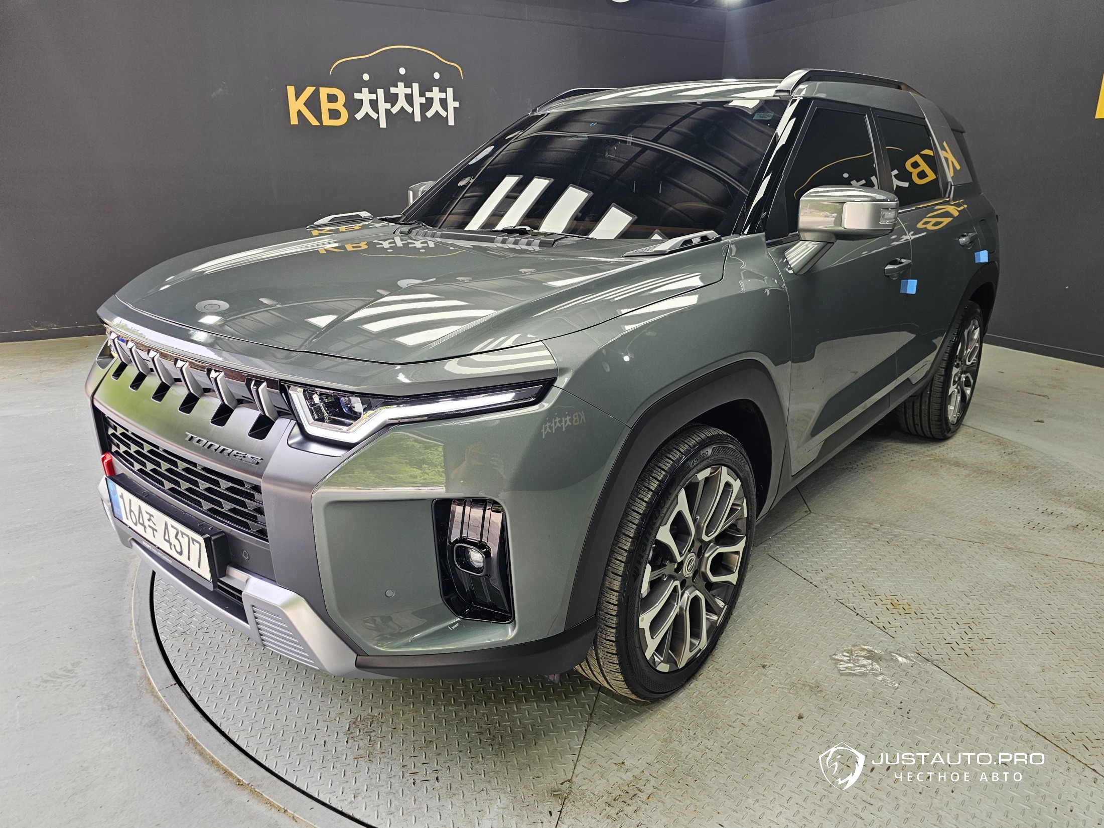 Автомобиль KG_Mobility_Ssangyong Torres