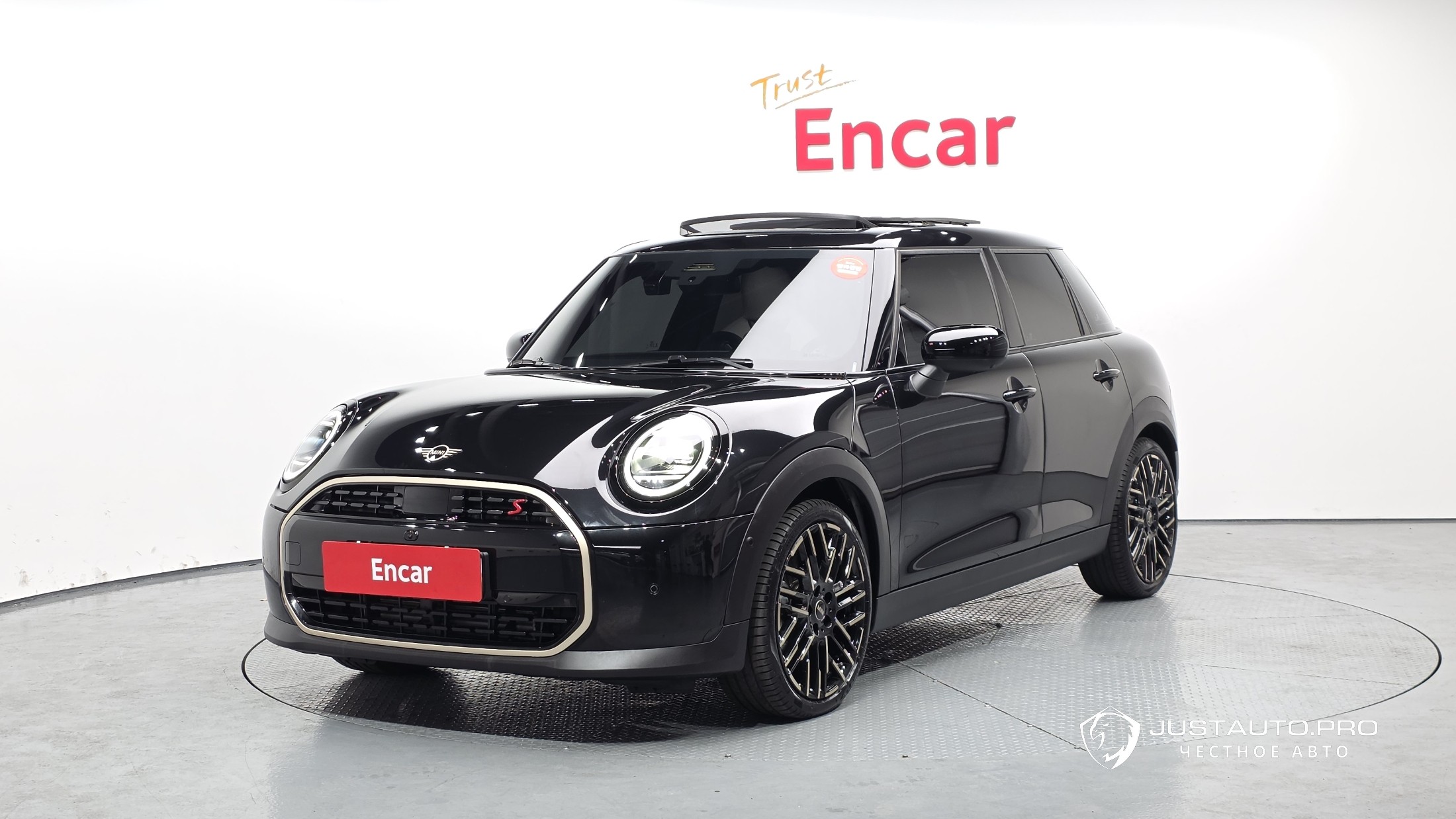 Автомобиль Mini Cooper