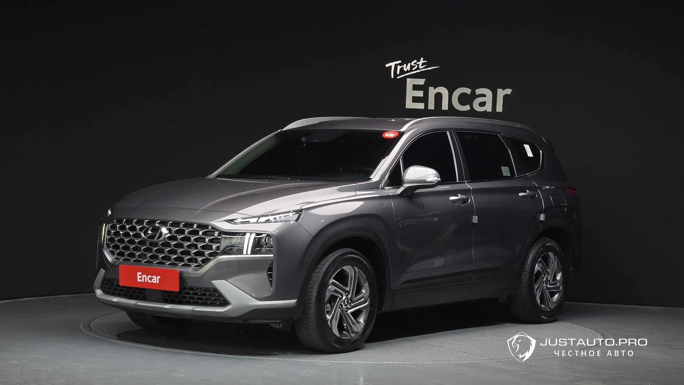 Автомобиль Hyundai Santafe