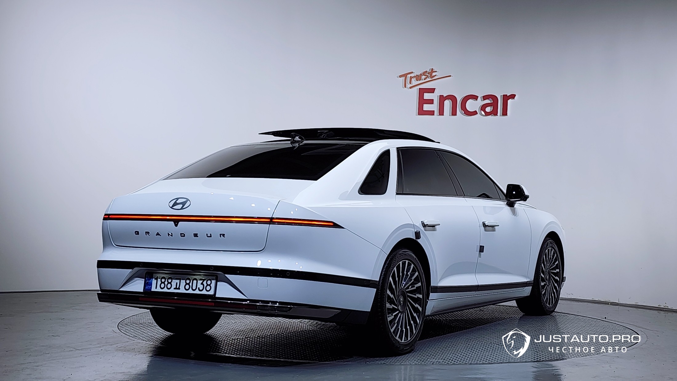 Автомобиль Hyundai Grandeur