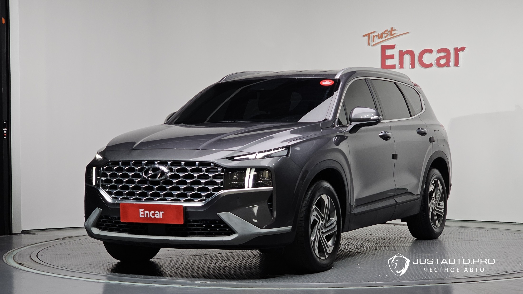 Автомобиль Hyundai Santafe