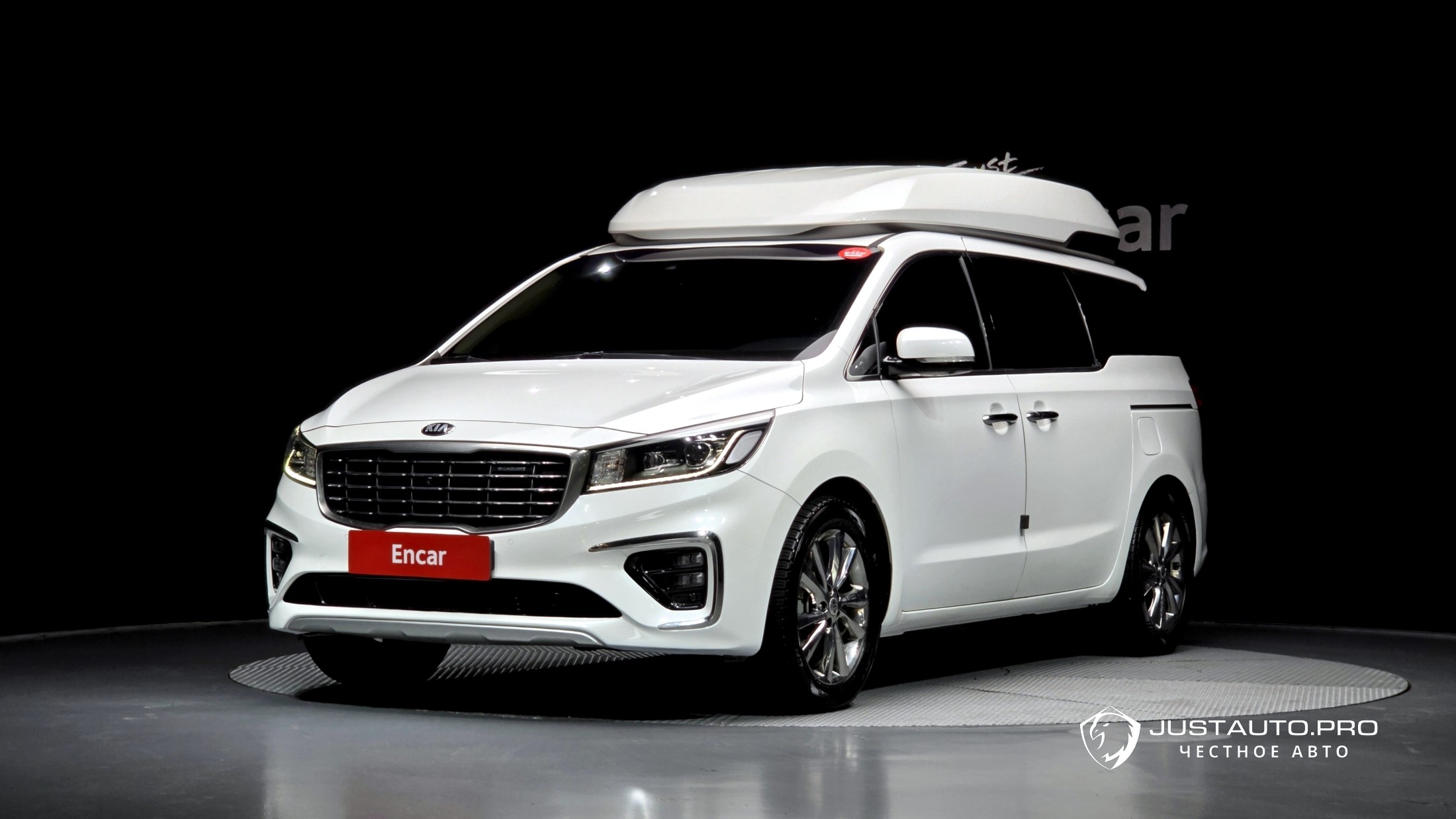 Автомобиль Kia Canival