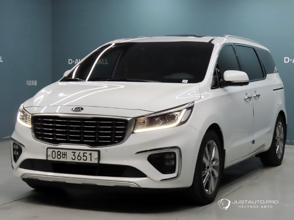 Автомобиль Kia Canival
