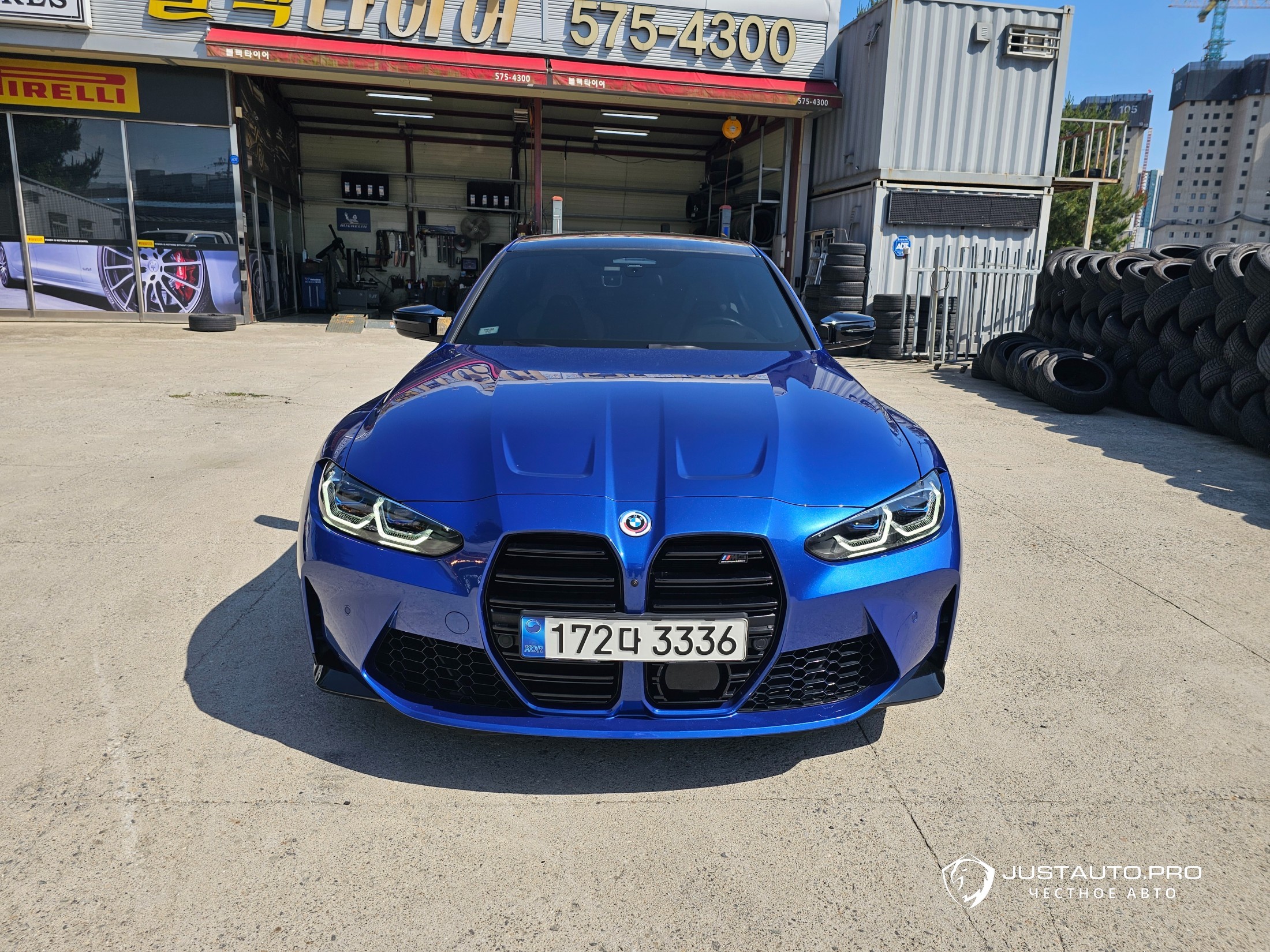 Автомобиль BMW M3