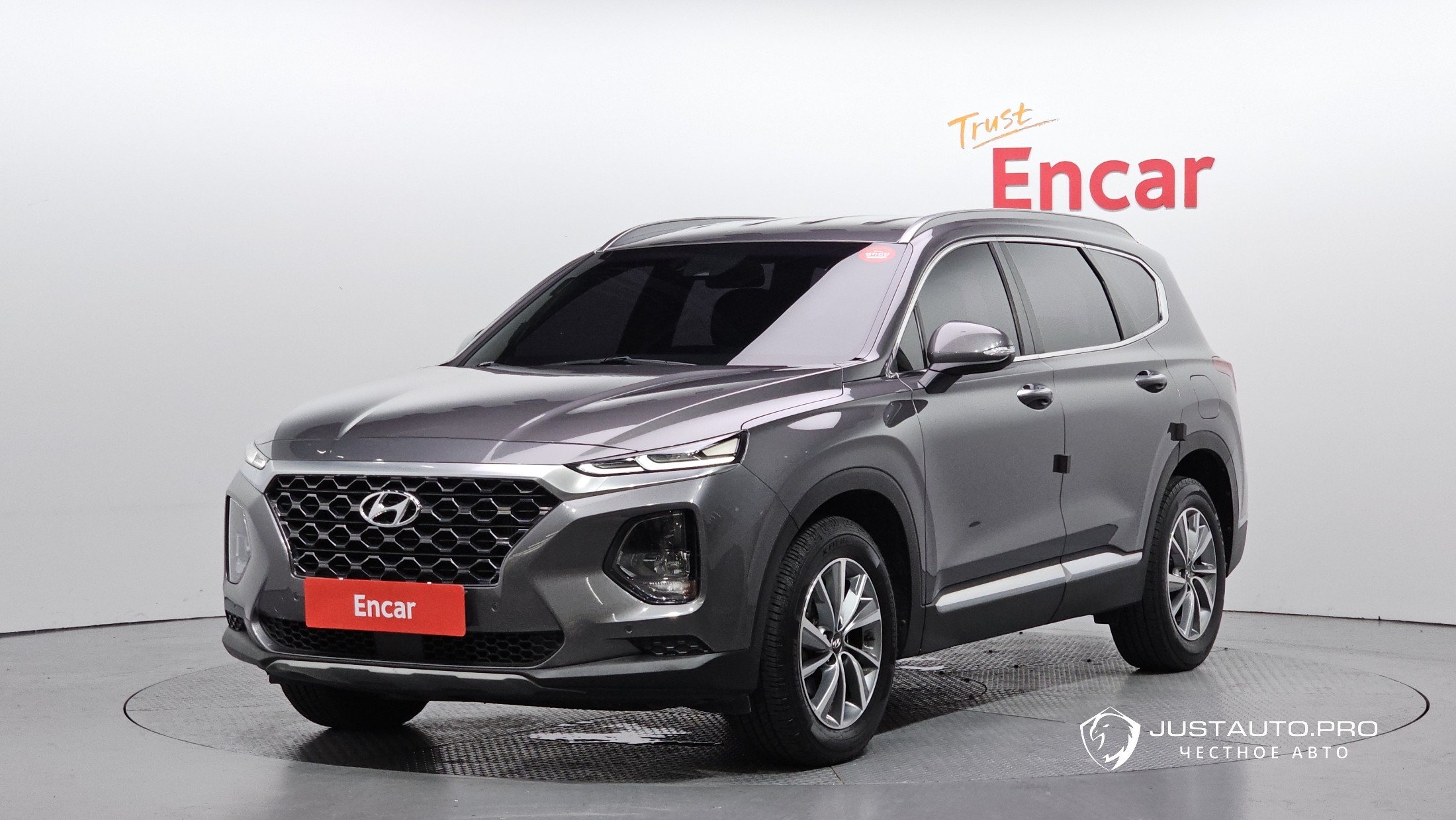 Автомобиль Hyundai Santafe