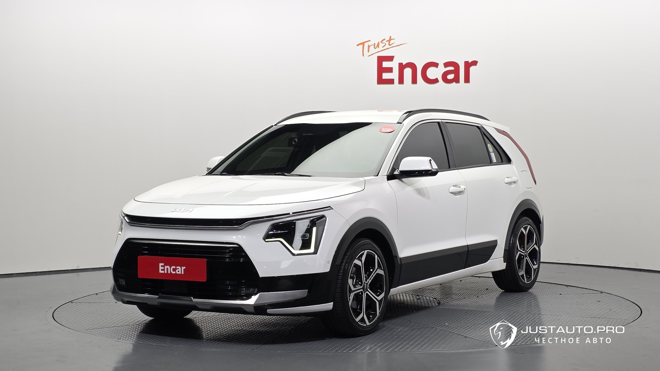 Автомобиль Kia Niro
