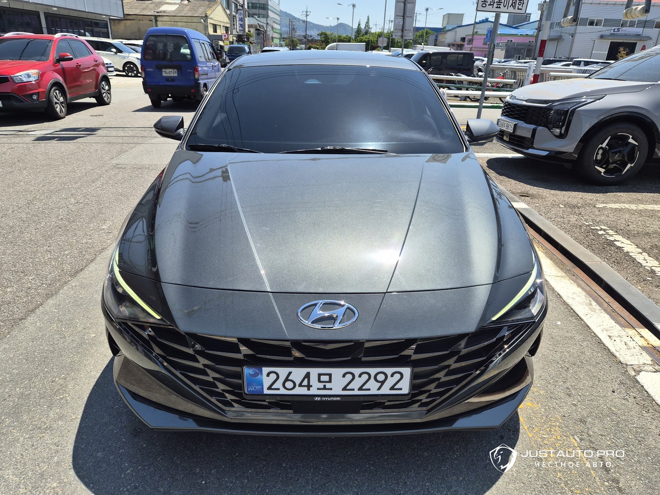 Автомобиль Hyundai AVANTE