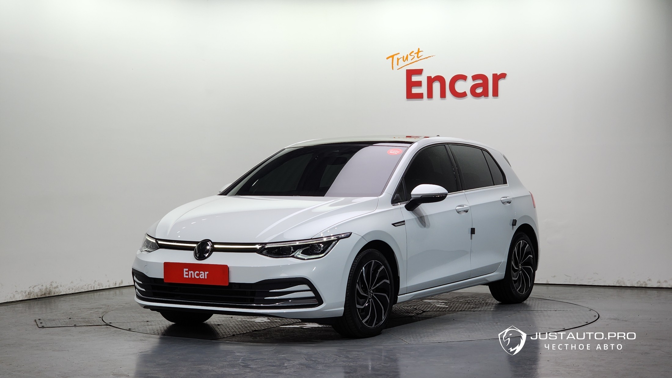Автомобиль Volkswagen Golf