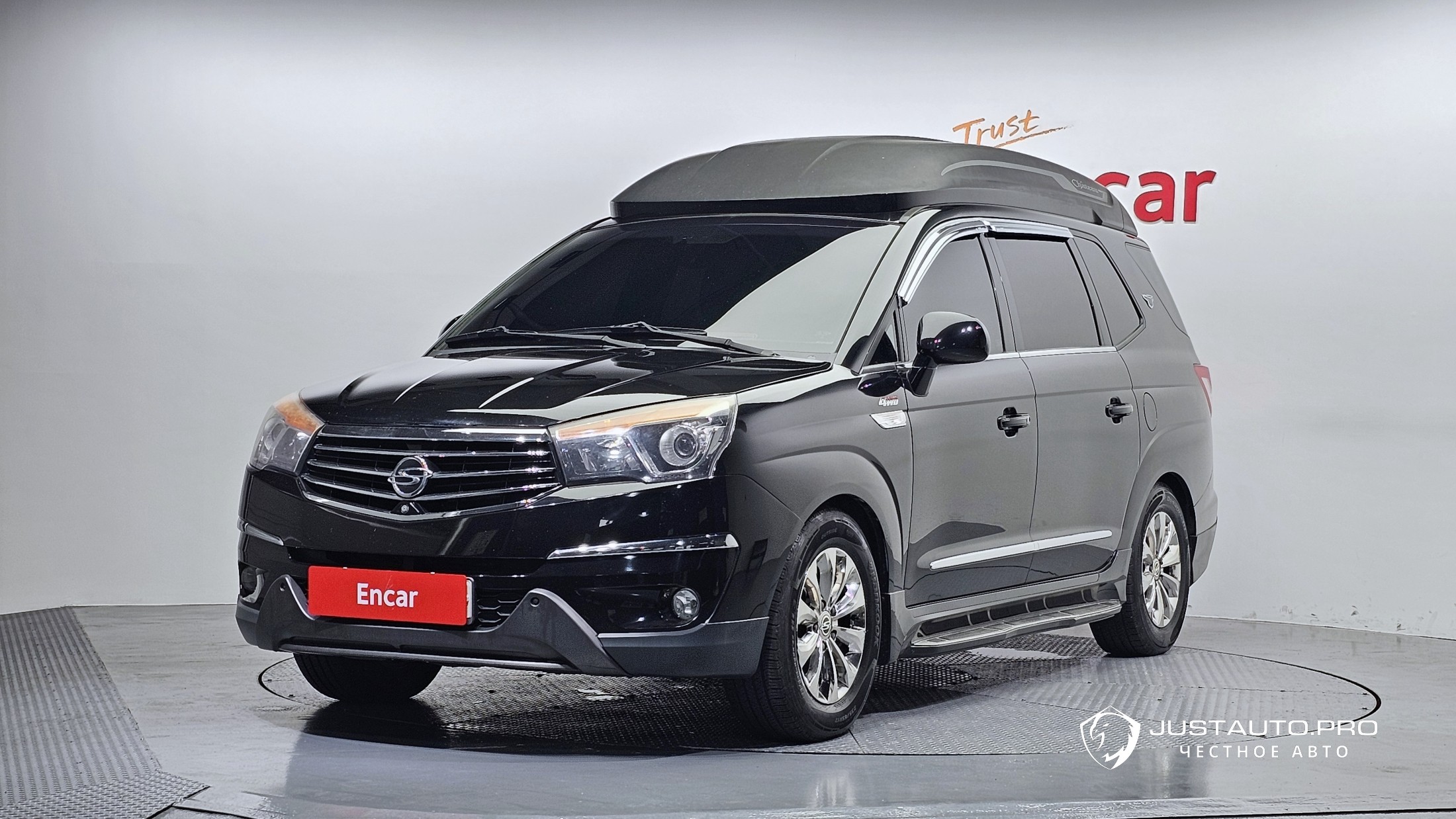 Автомобиль KG_Mobility_Ssangyong KORANDO