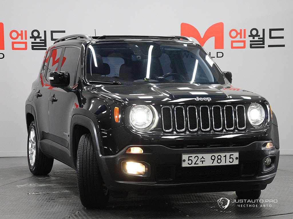 Автомобиль Jeep Renegade