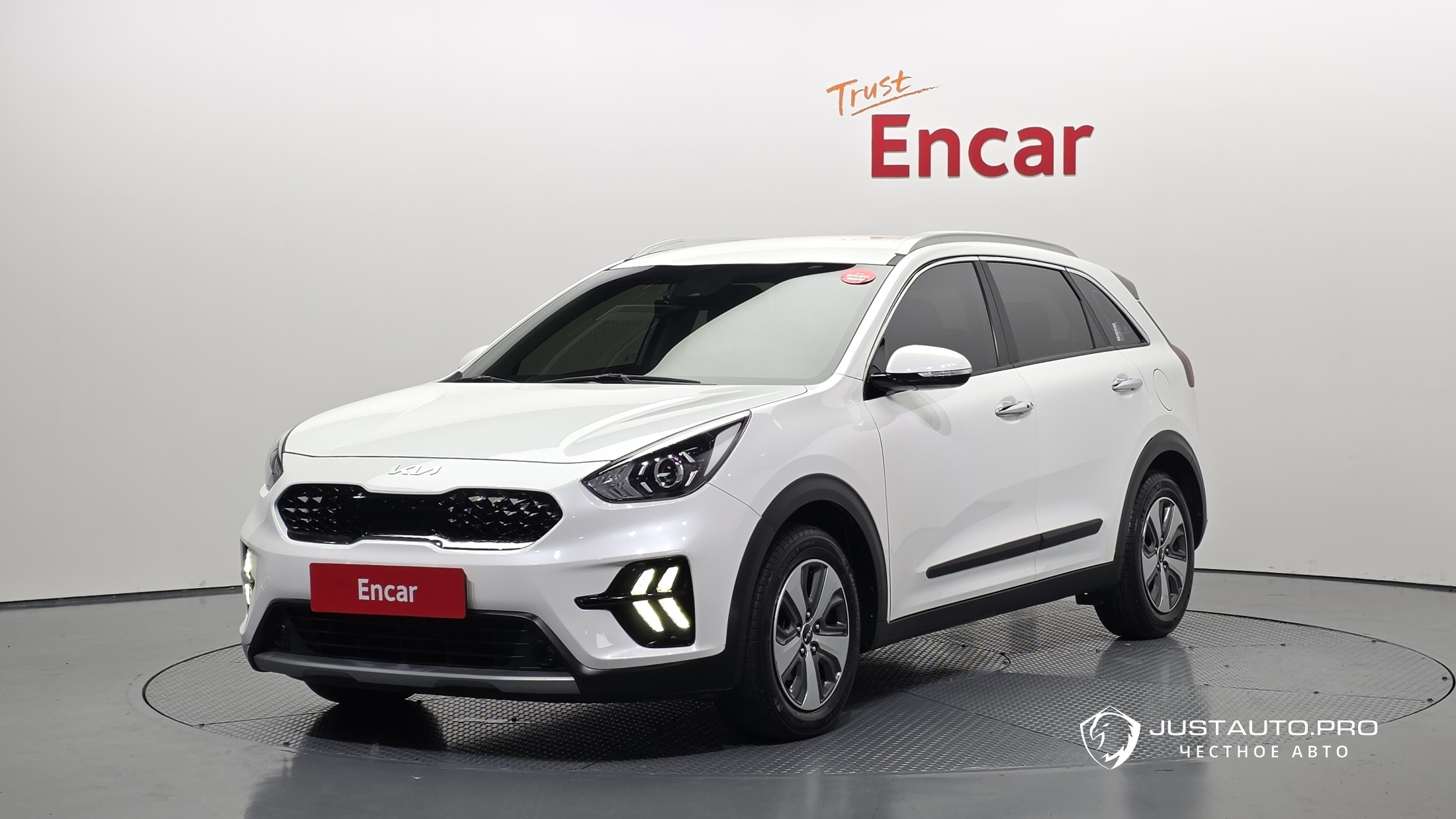 Автомобиль Kia Niro