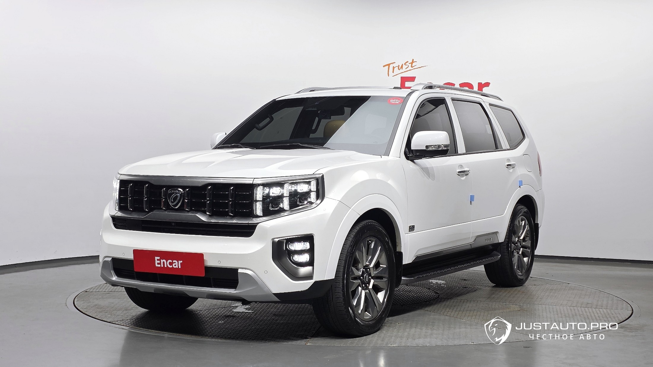 Автомобиль Kia Mohave
