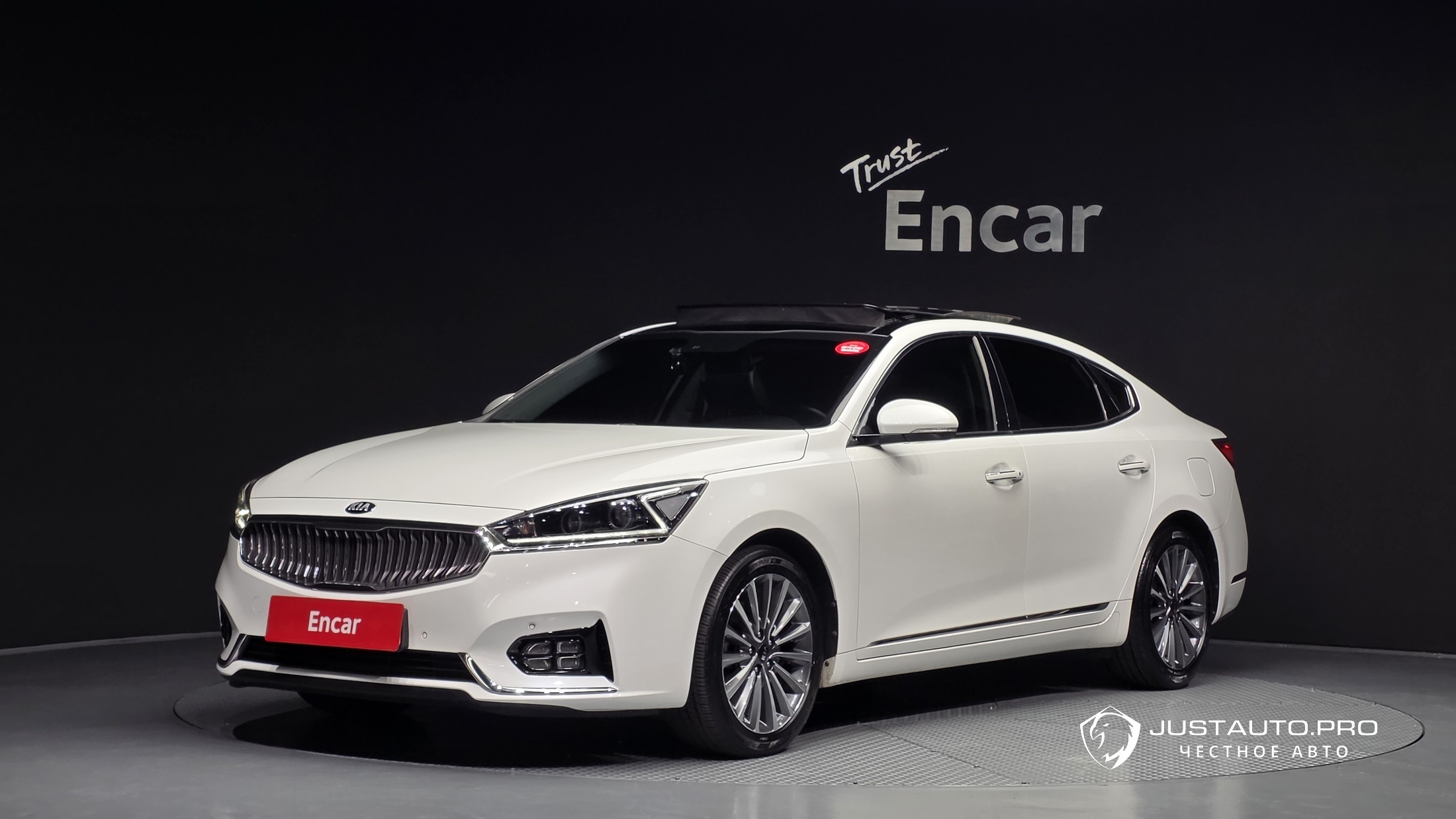 Автомобиль Kia K7