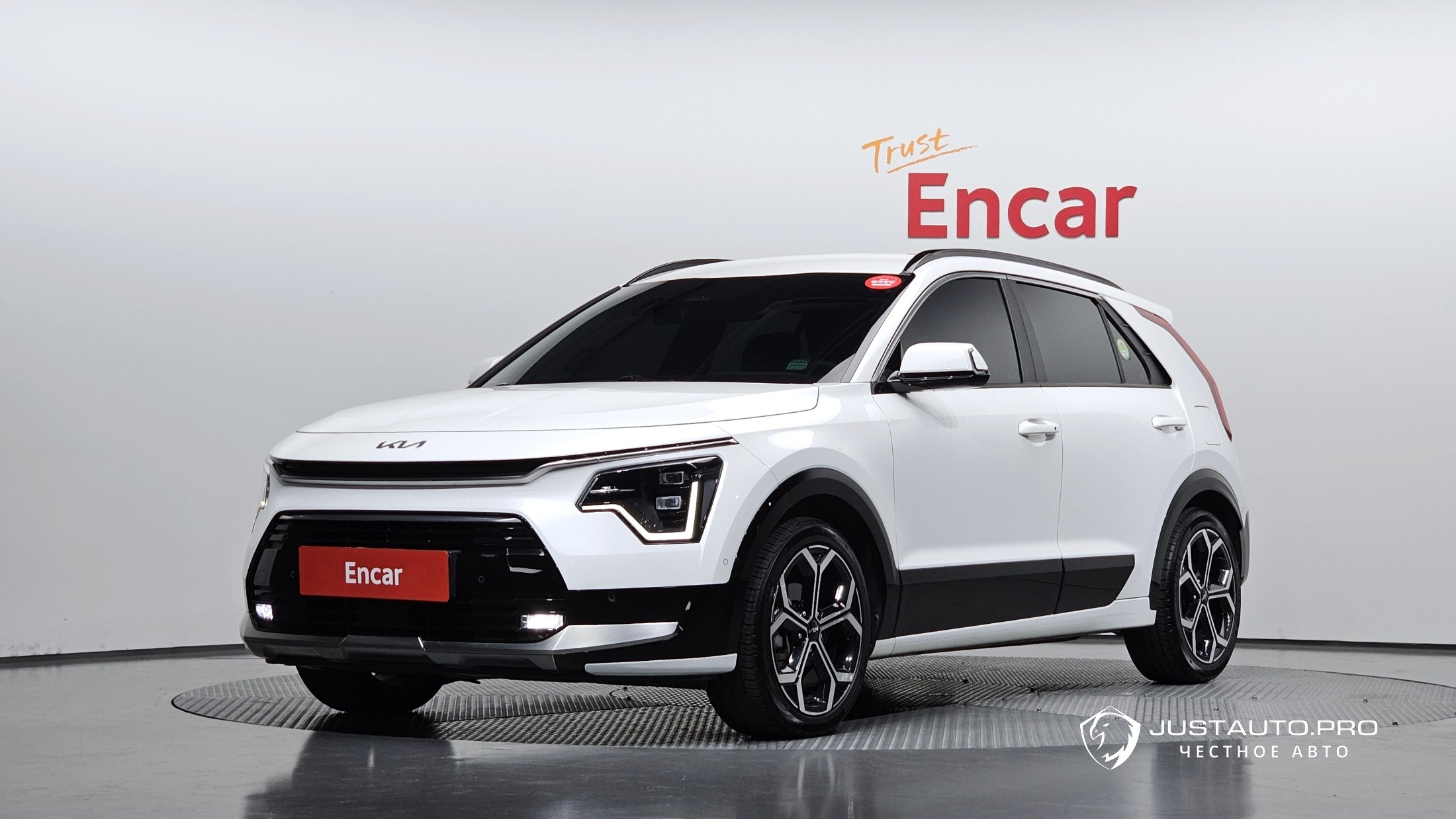 Автомобиль Kia Niro
