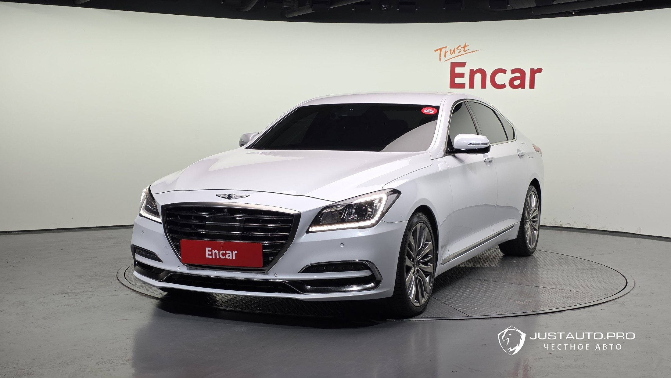 Автомобиль Genesis G80