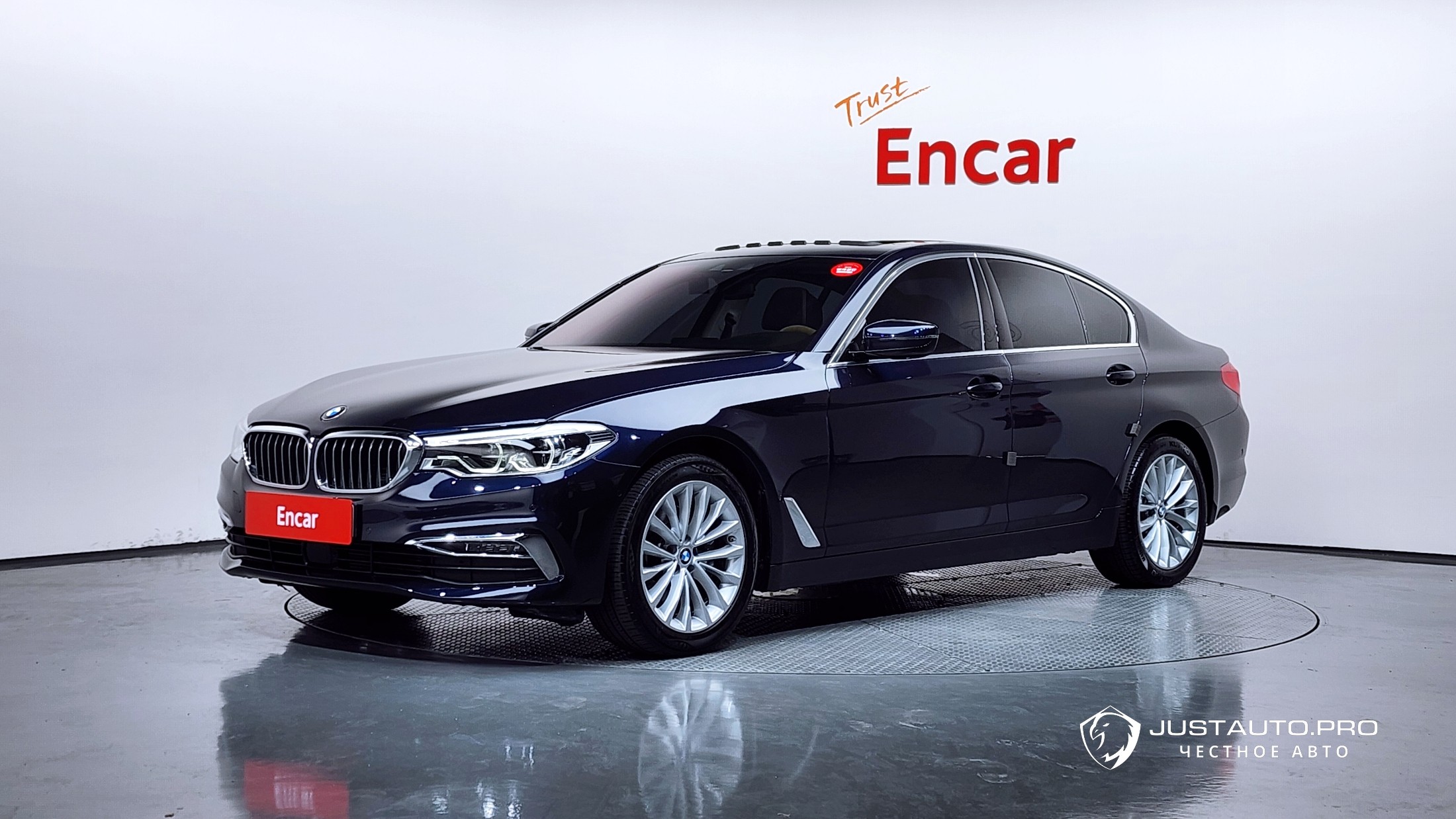 Автомобиль BMW 5-Series