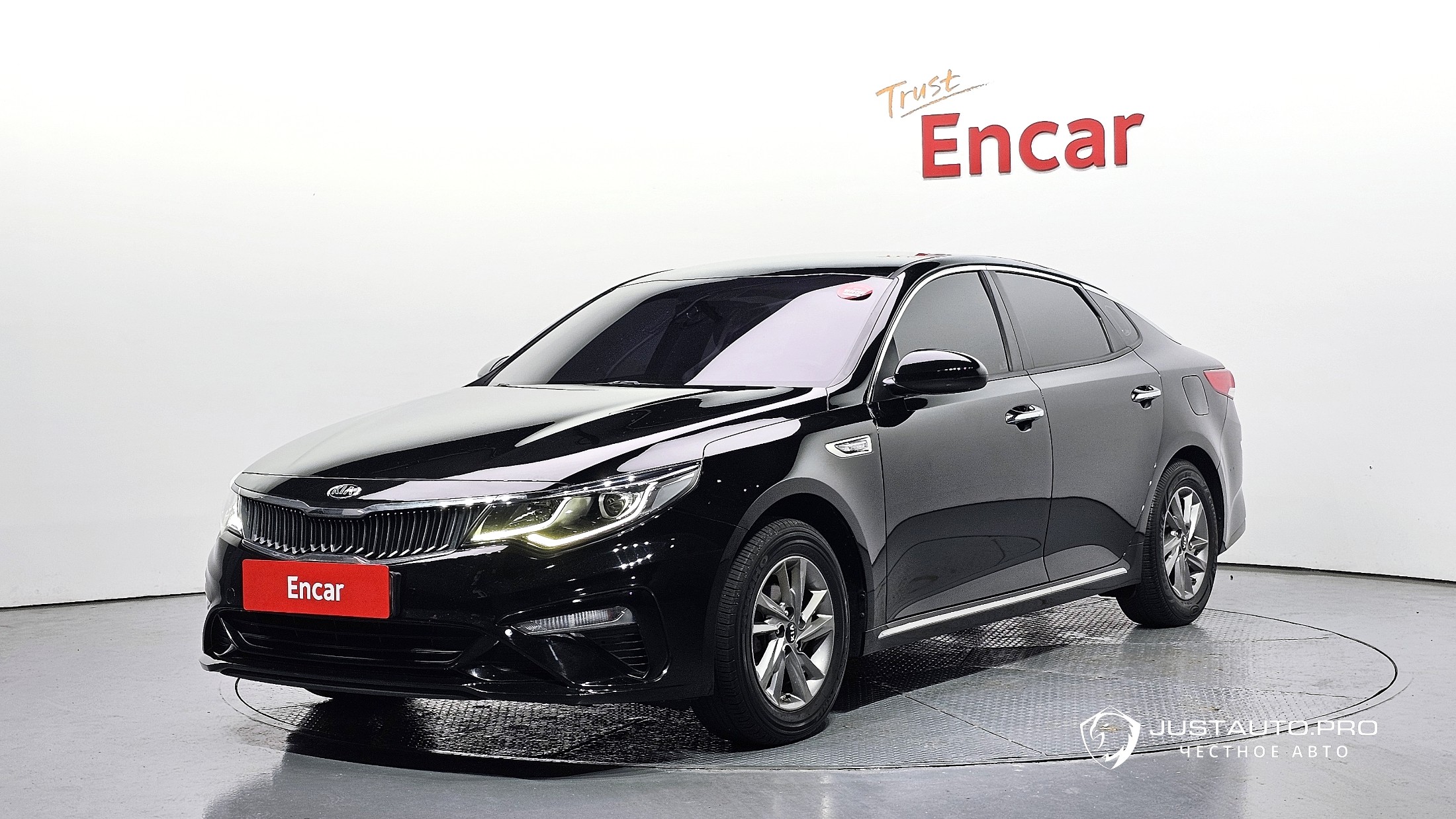Автомобиль Kia K5