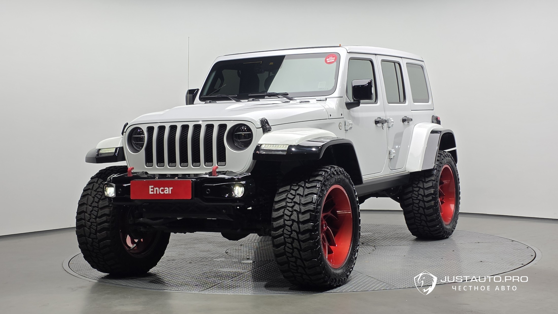 Автомобиль Jeep Wrangler
