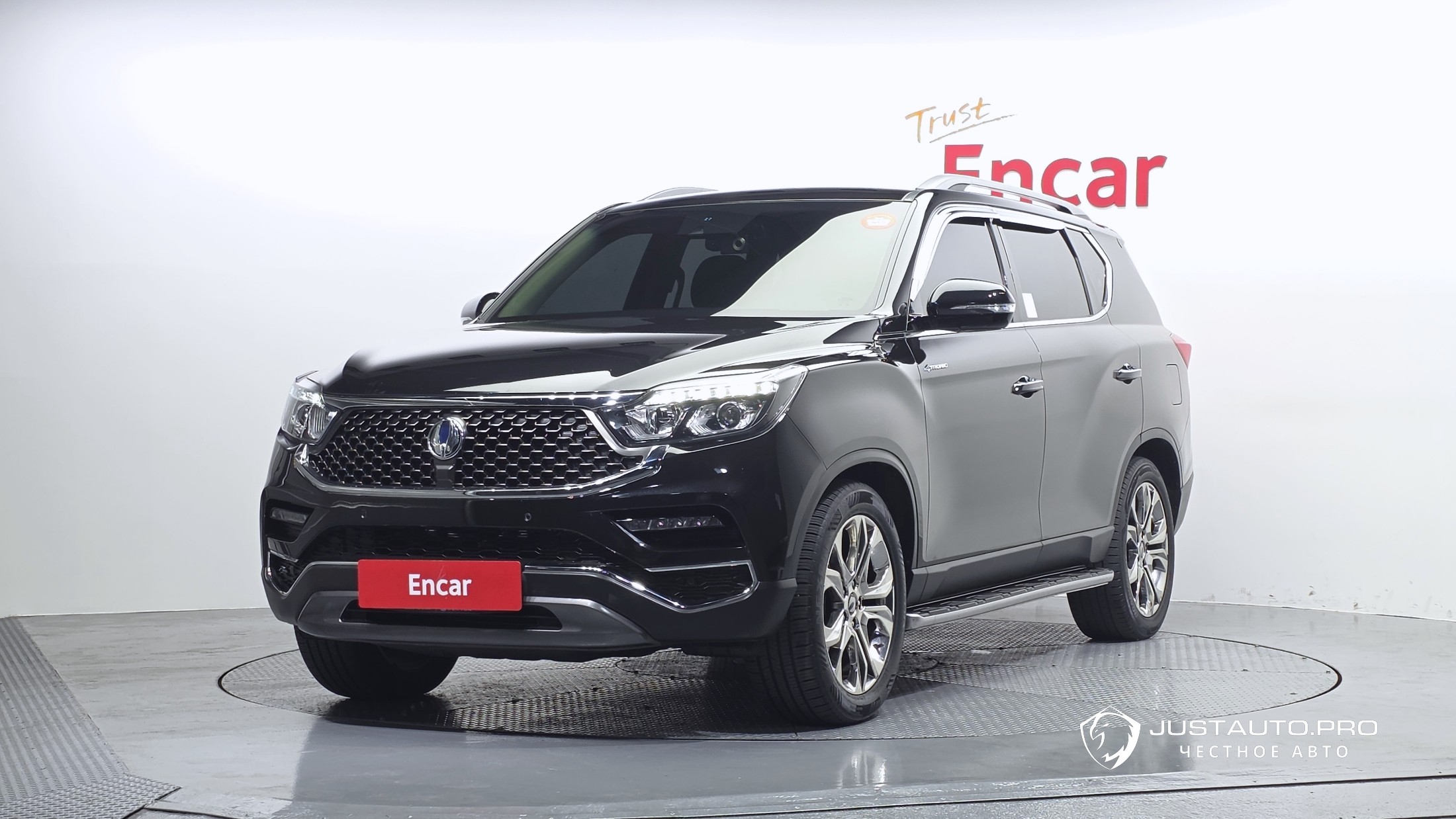 Автомобиль KG_Mobility_Ssangyong Rexton