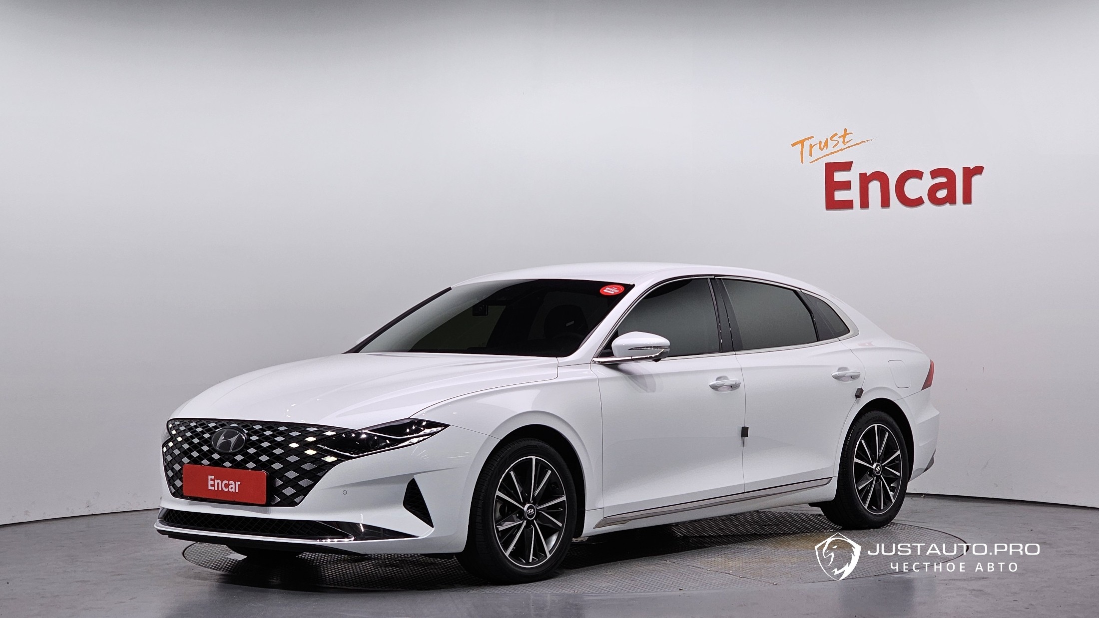 Автомобиль Hyundai Grandeur