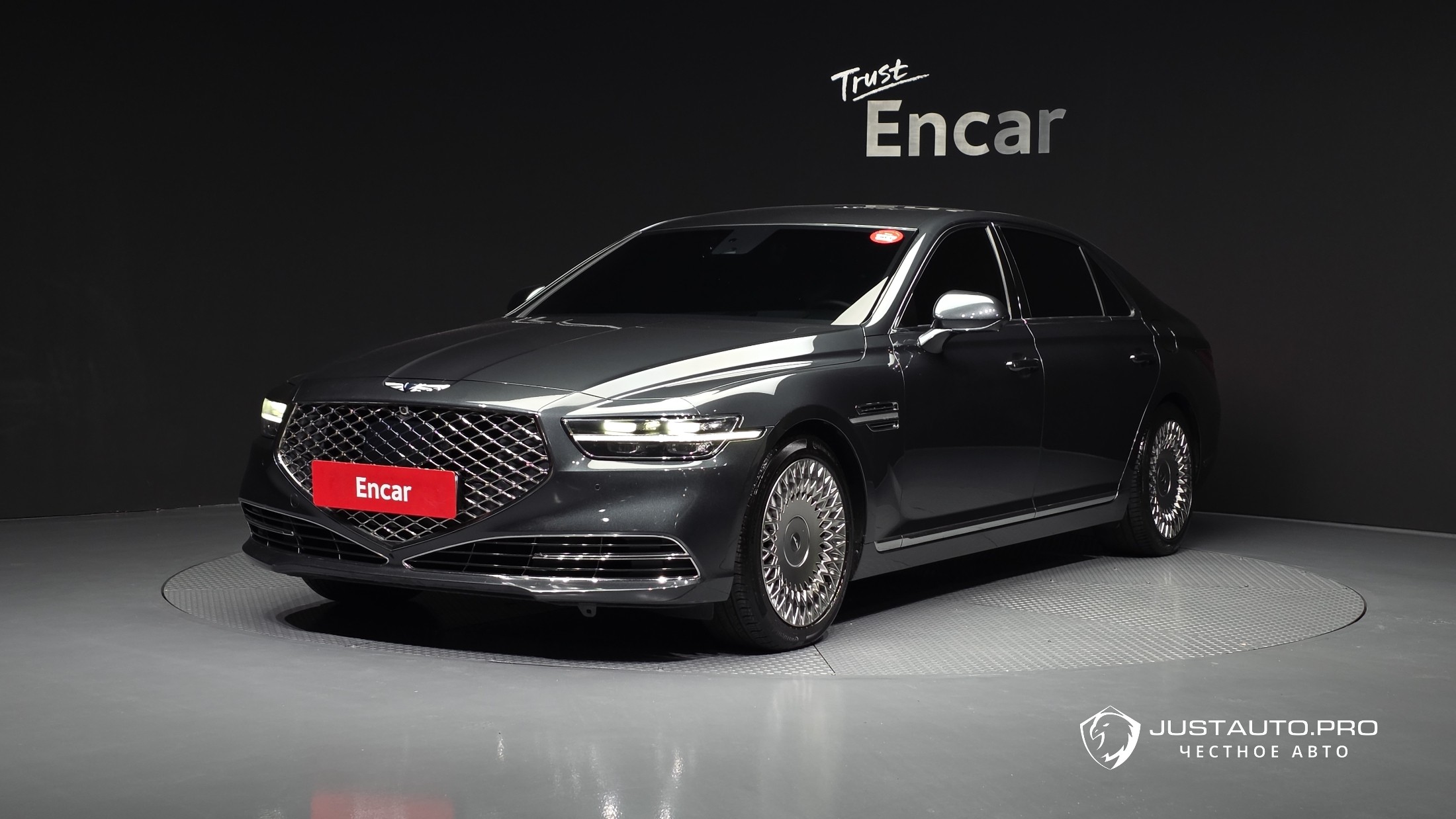 Автомобиль Genesis G90
