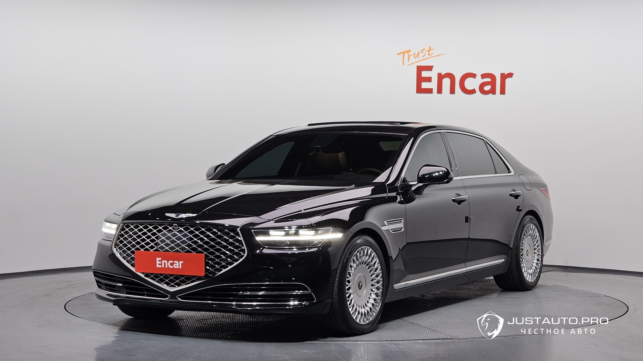 Автомобиль Genesis G90