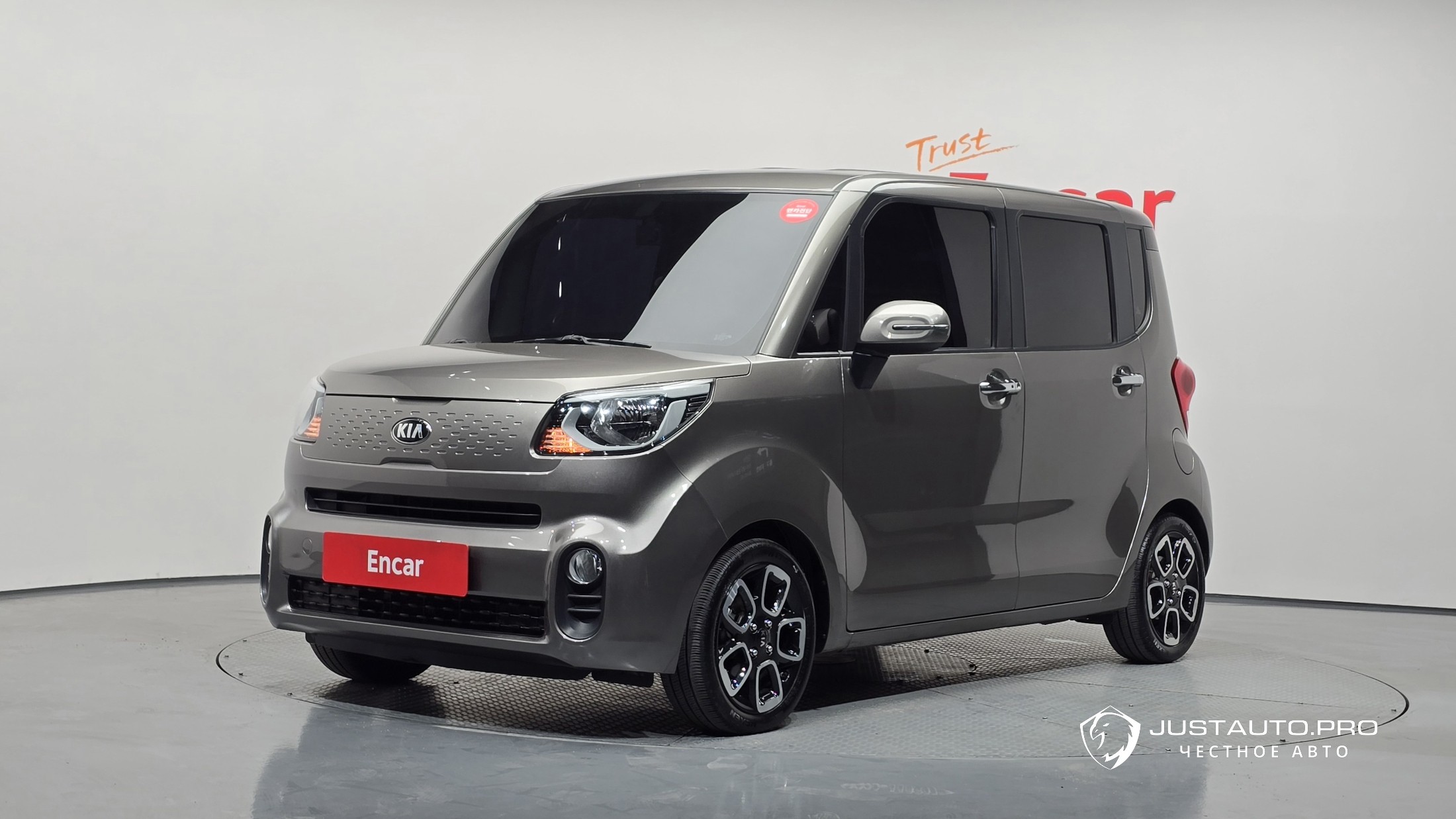 Автомобиль Kia RAY