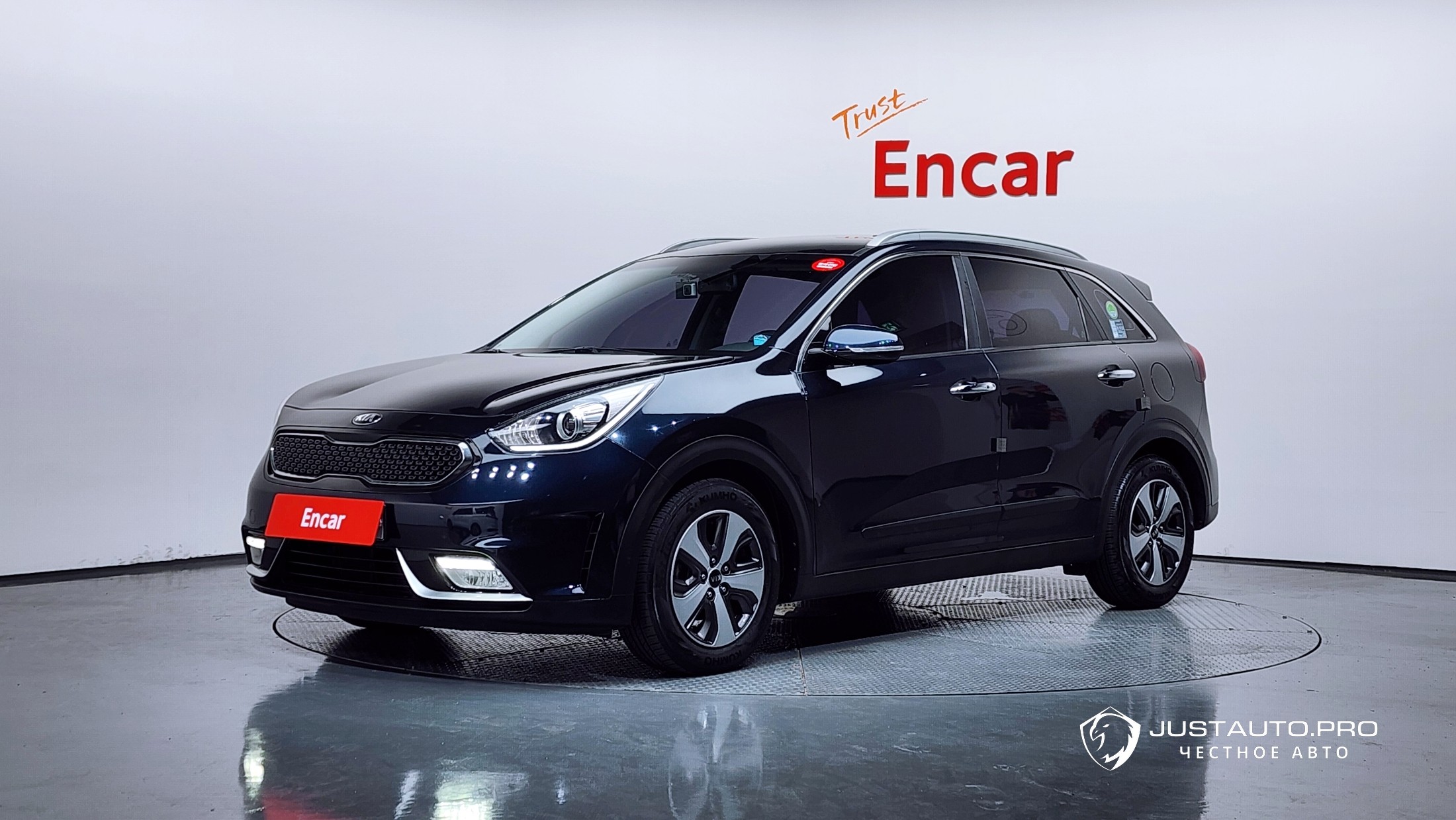 Автомобиль Kia Niro