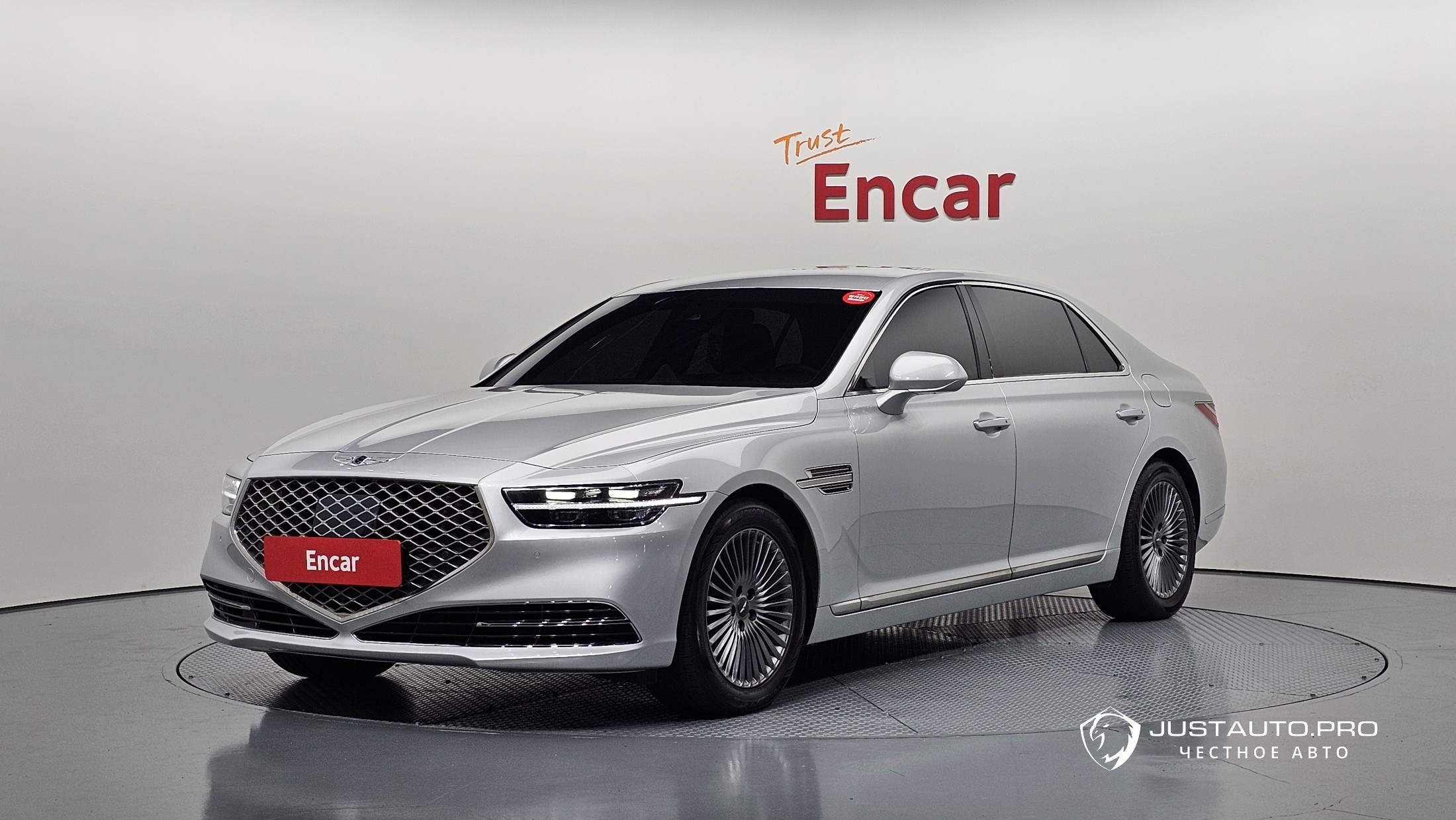 Автомобиль Genesis G90
