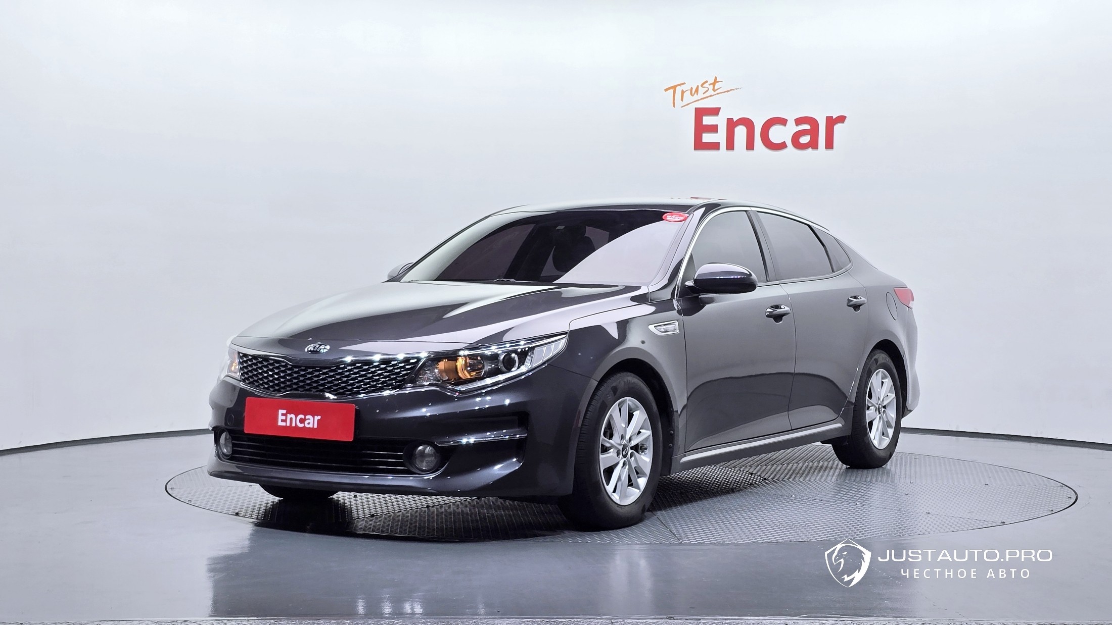 Автомобиль Kia K5