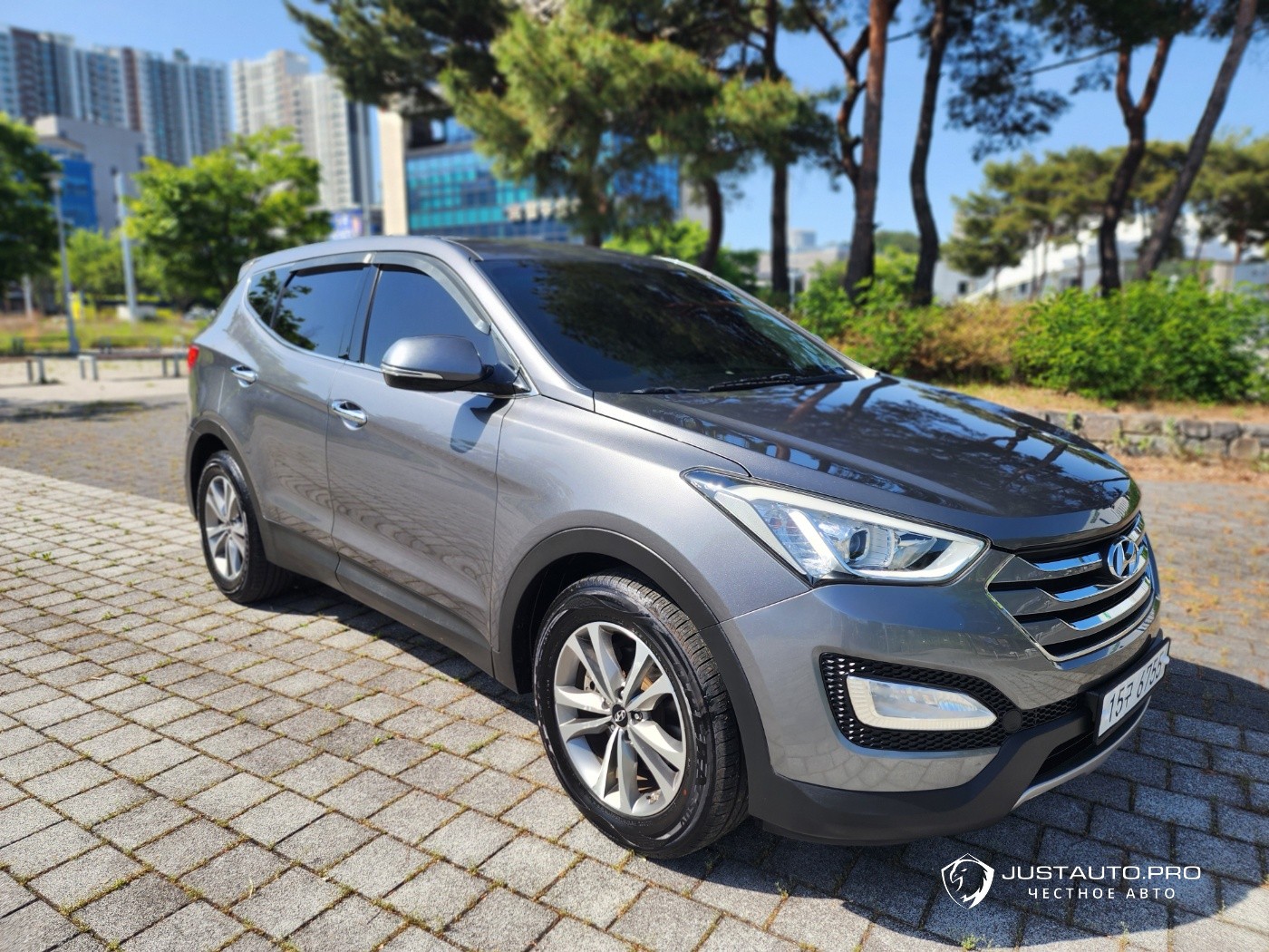 Автомобиль Hyundai Santafe