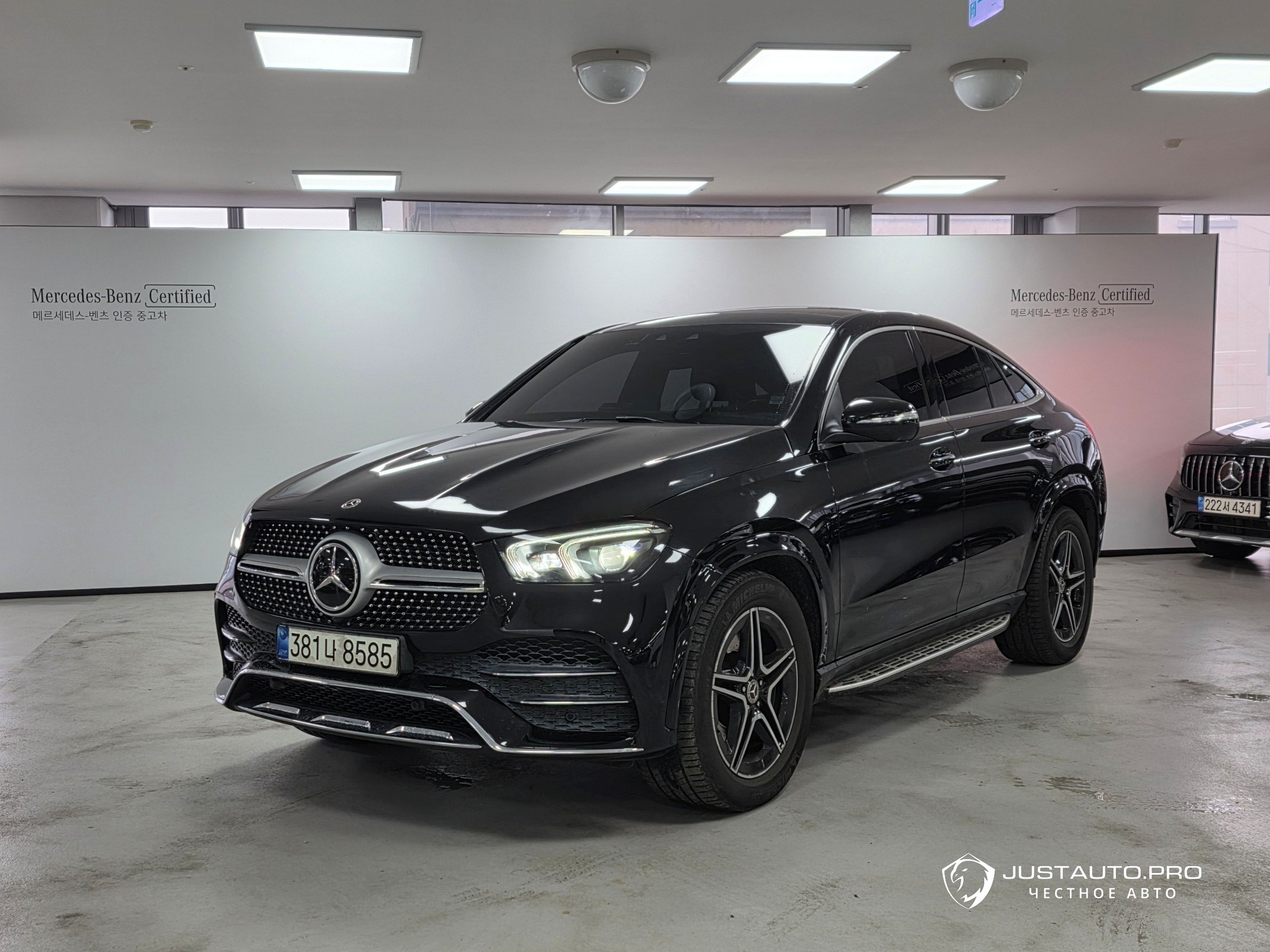 Автомобиль Mercedes-Benz GLE-Class