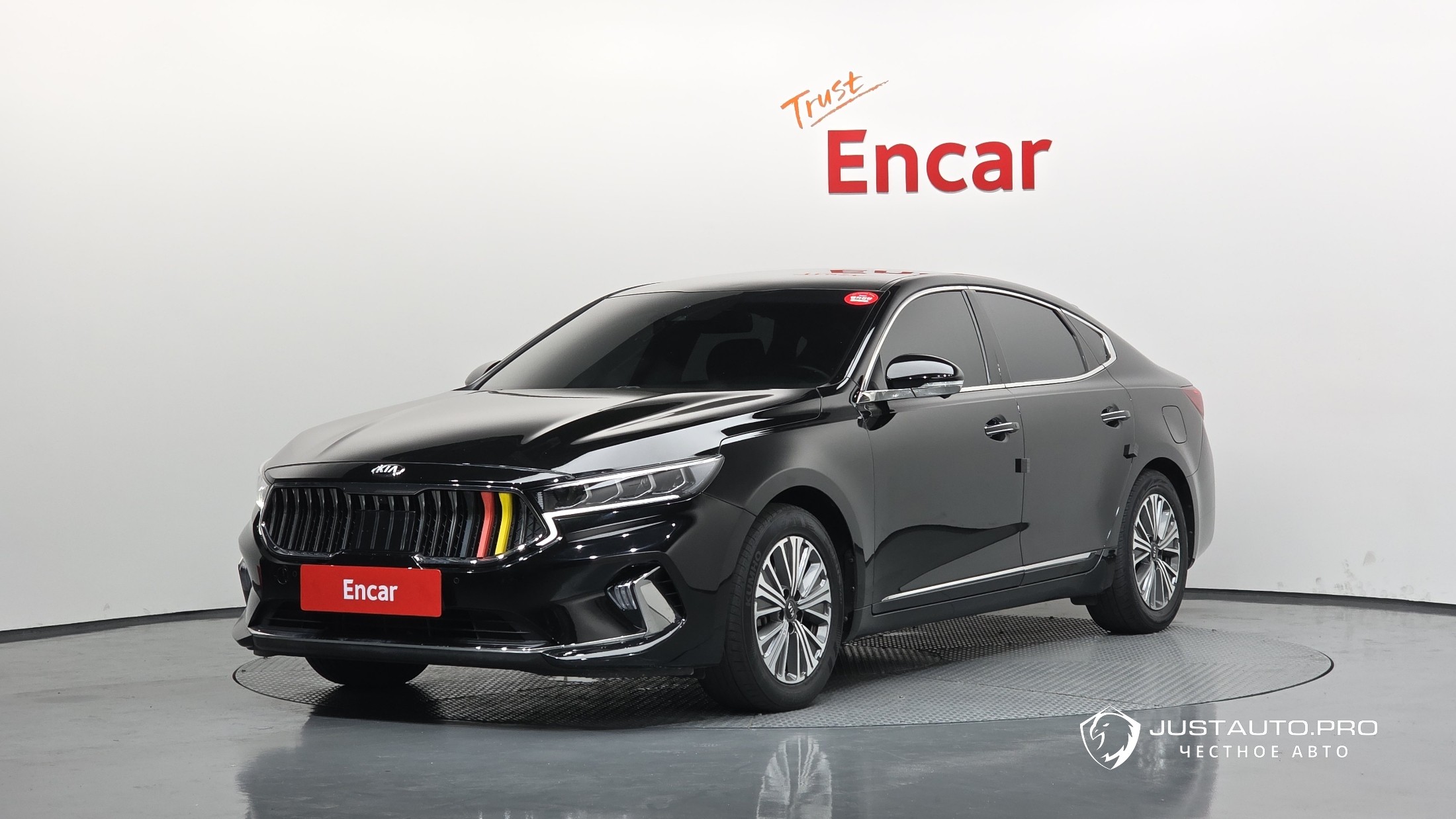 Автомобиль Kia K7