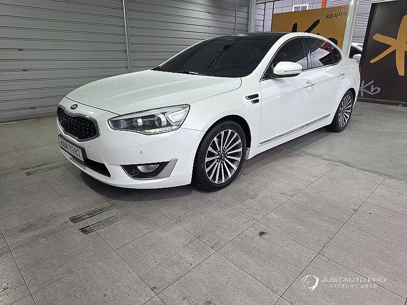 Автомобиль Kia K7