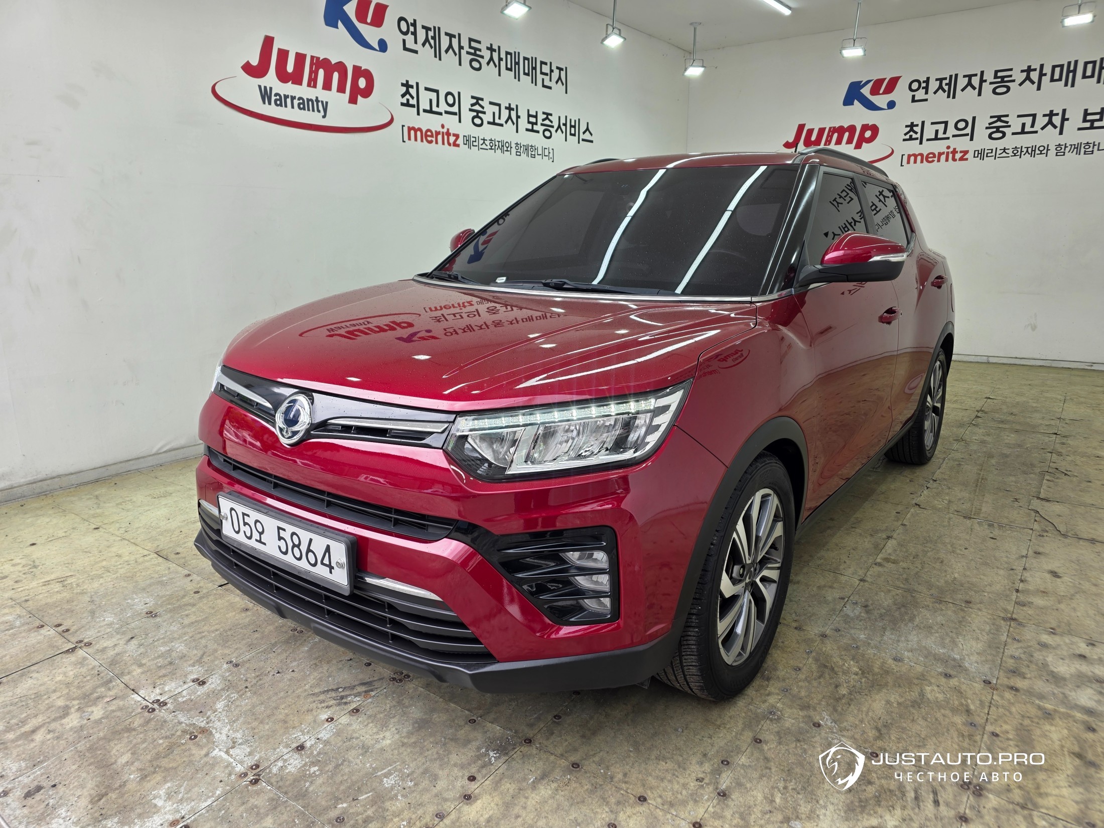 Автомобиль KG_Mobility_Ssangyong TIBOLI