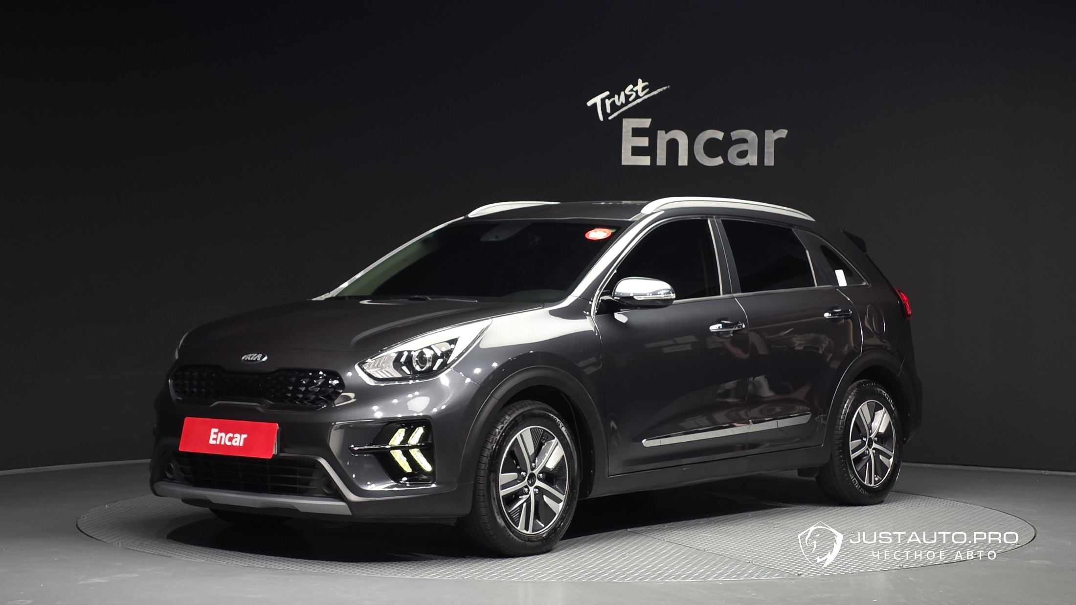 Автомобиль Kia Niro