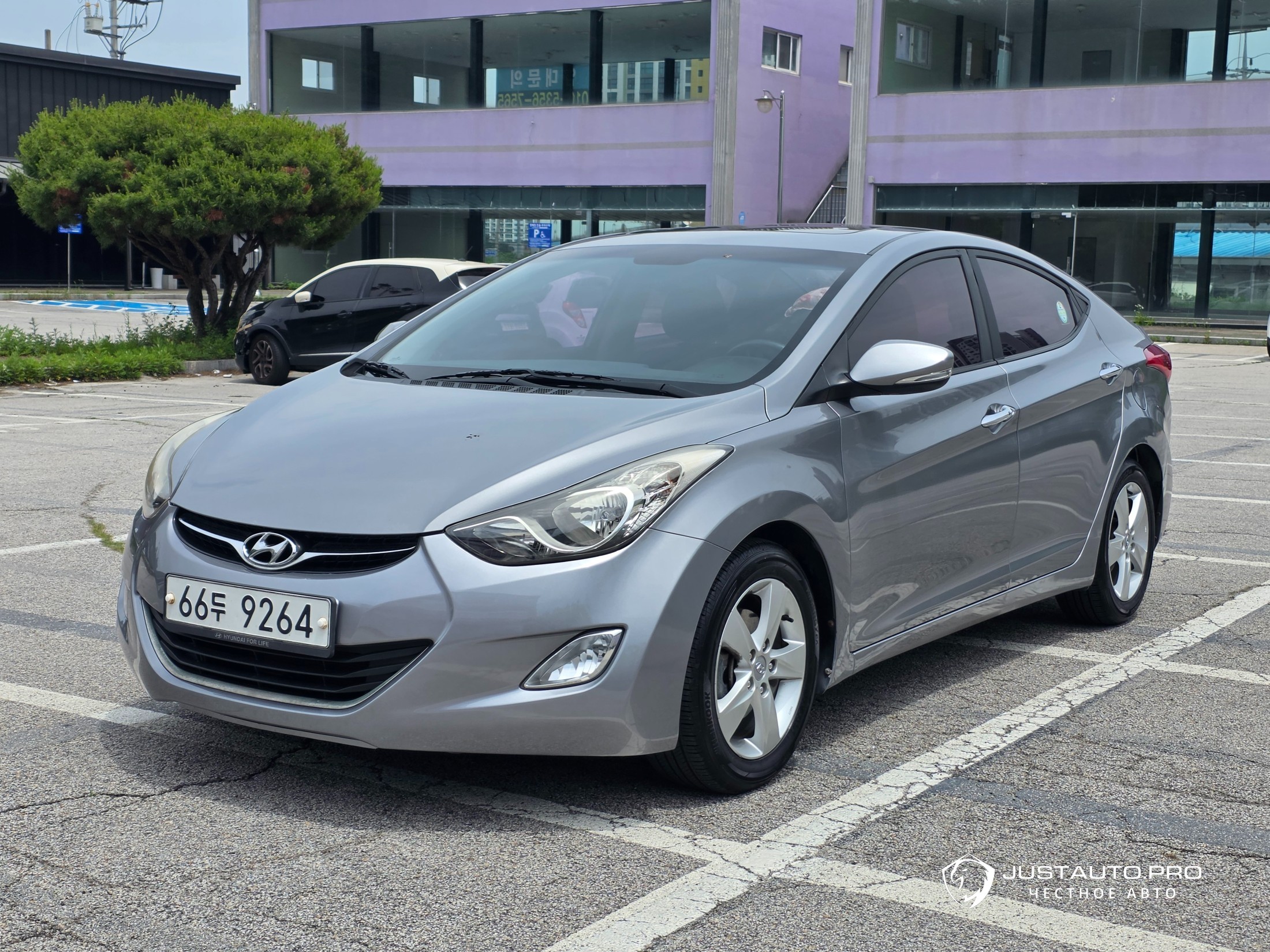 Автомобиль Hyundai AVANTE