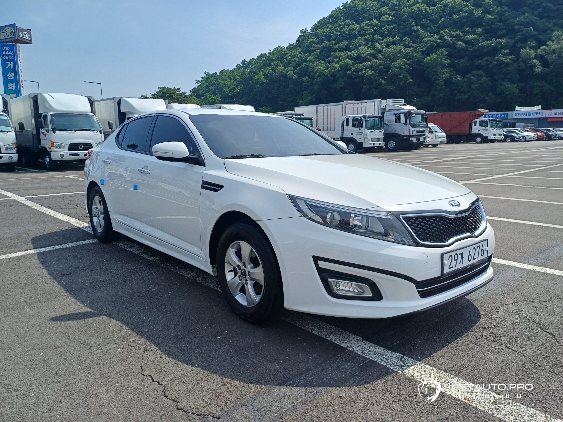 Автомобиль Kia K5