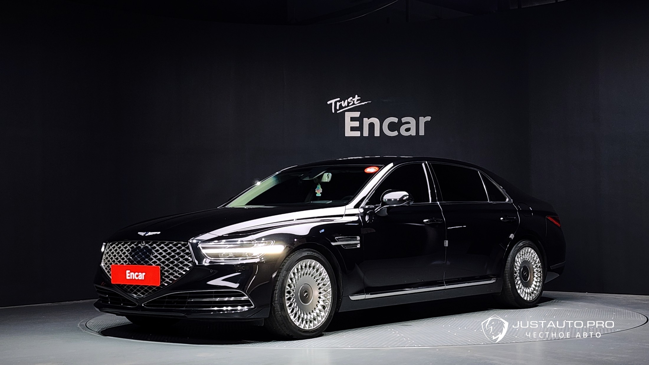 Автомобиль Genesis G90