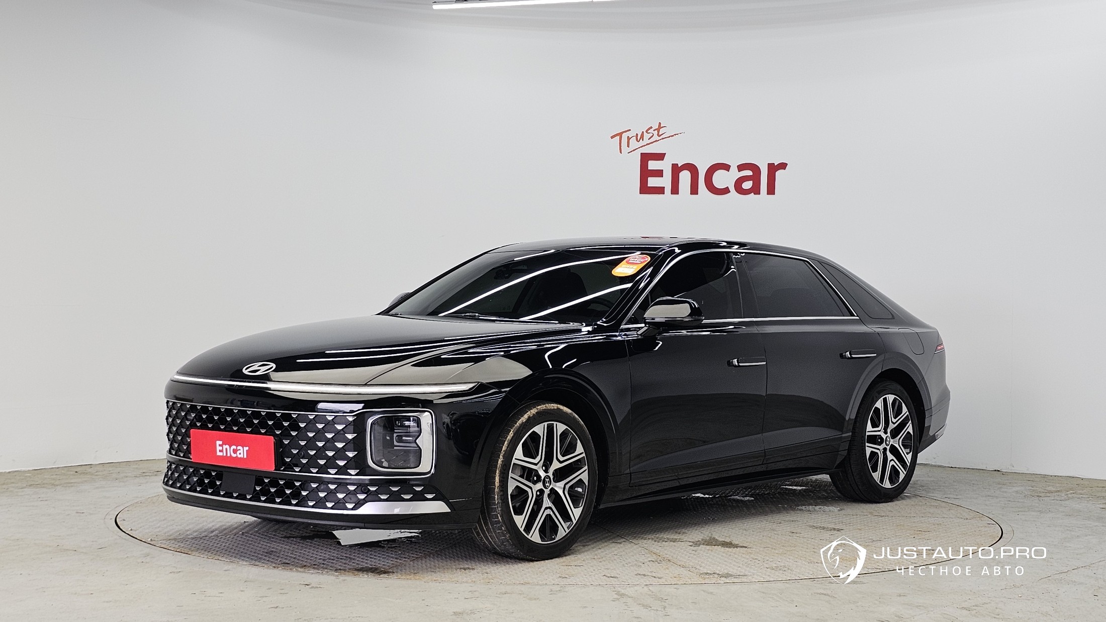 Автомобиль Hyundai Grandeur