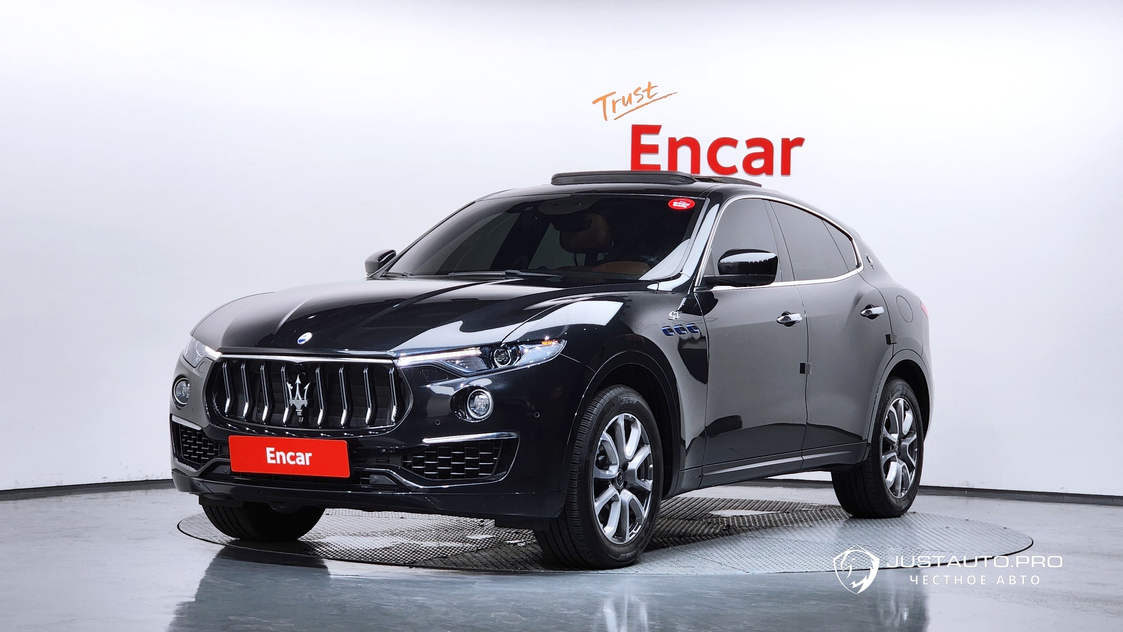 Автомобиль Maserati Levante