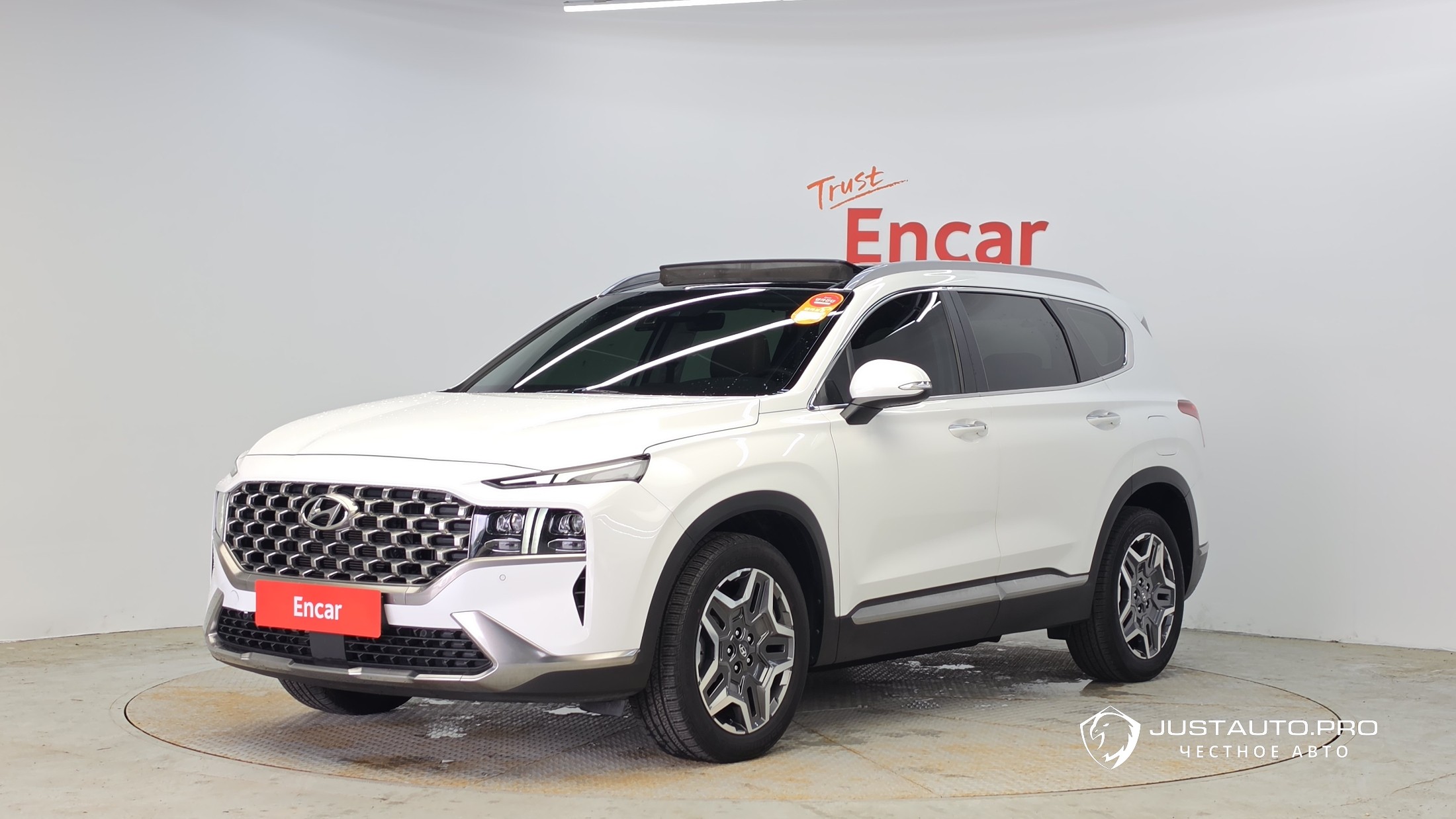Автомобиль Hyundai Santafe