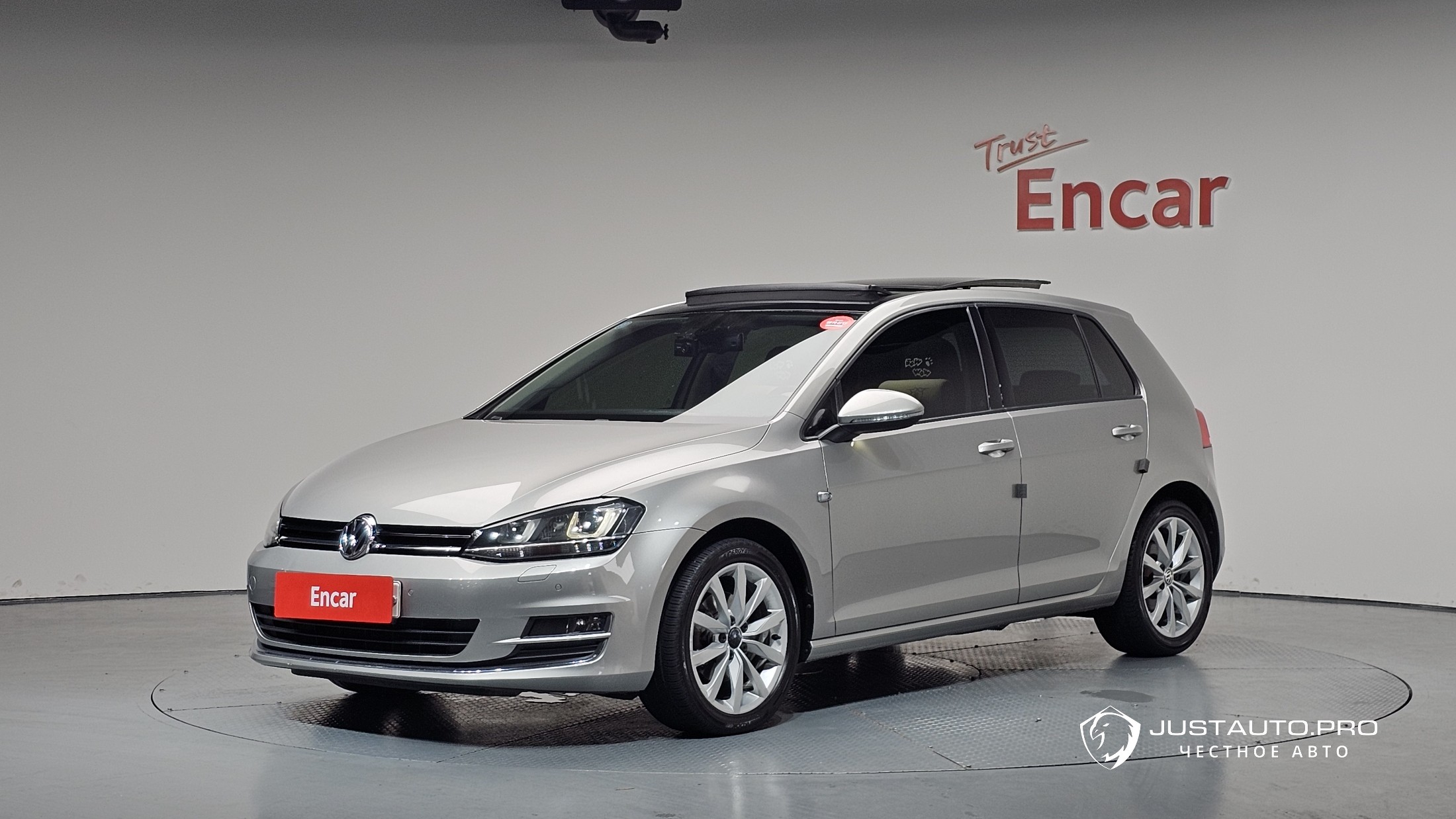 Автомобиль Volkswagen Golf
