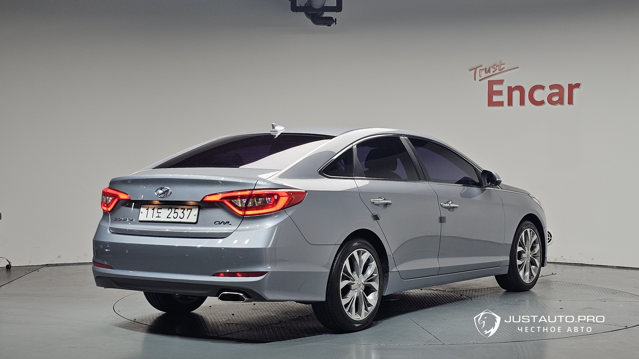 Автомобиль Hyundai Sonata