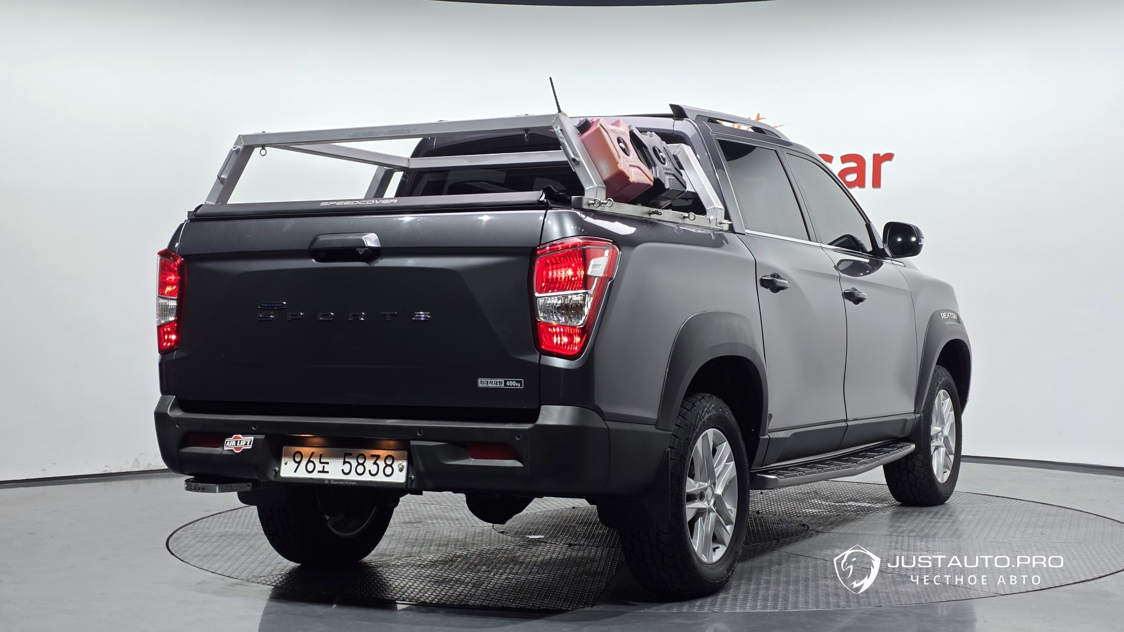 Автомобиль KG_Mobility_Ssangyong Rexton